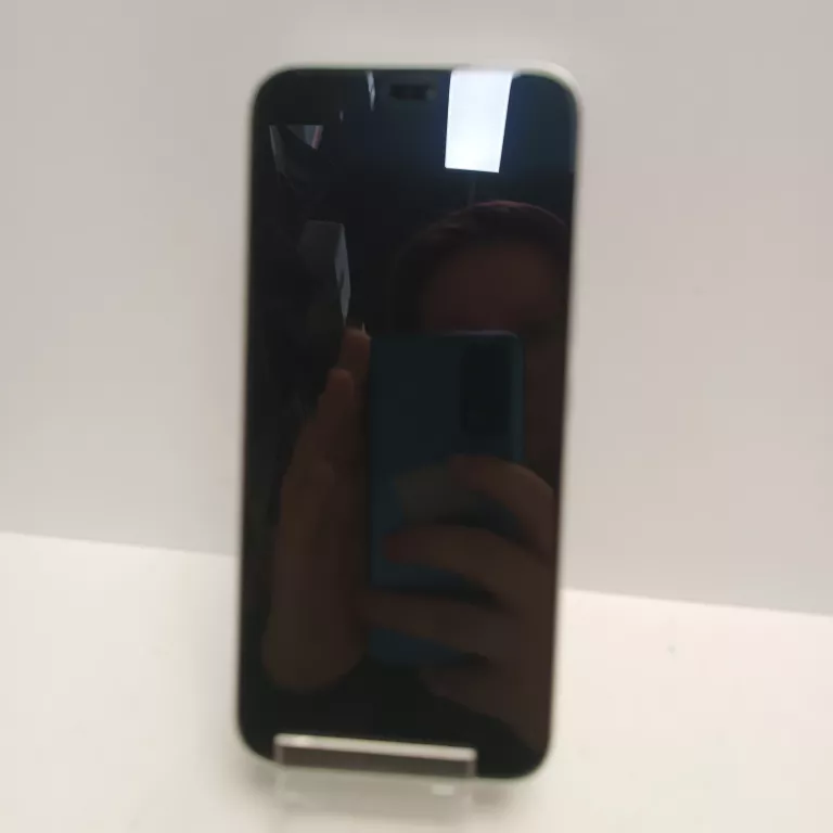 telefon-honor-400-lite-8256gb-przekatna-ekranu-670