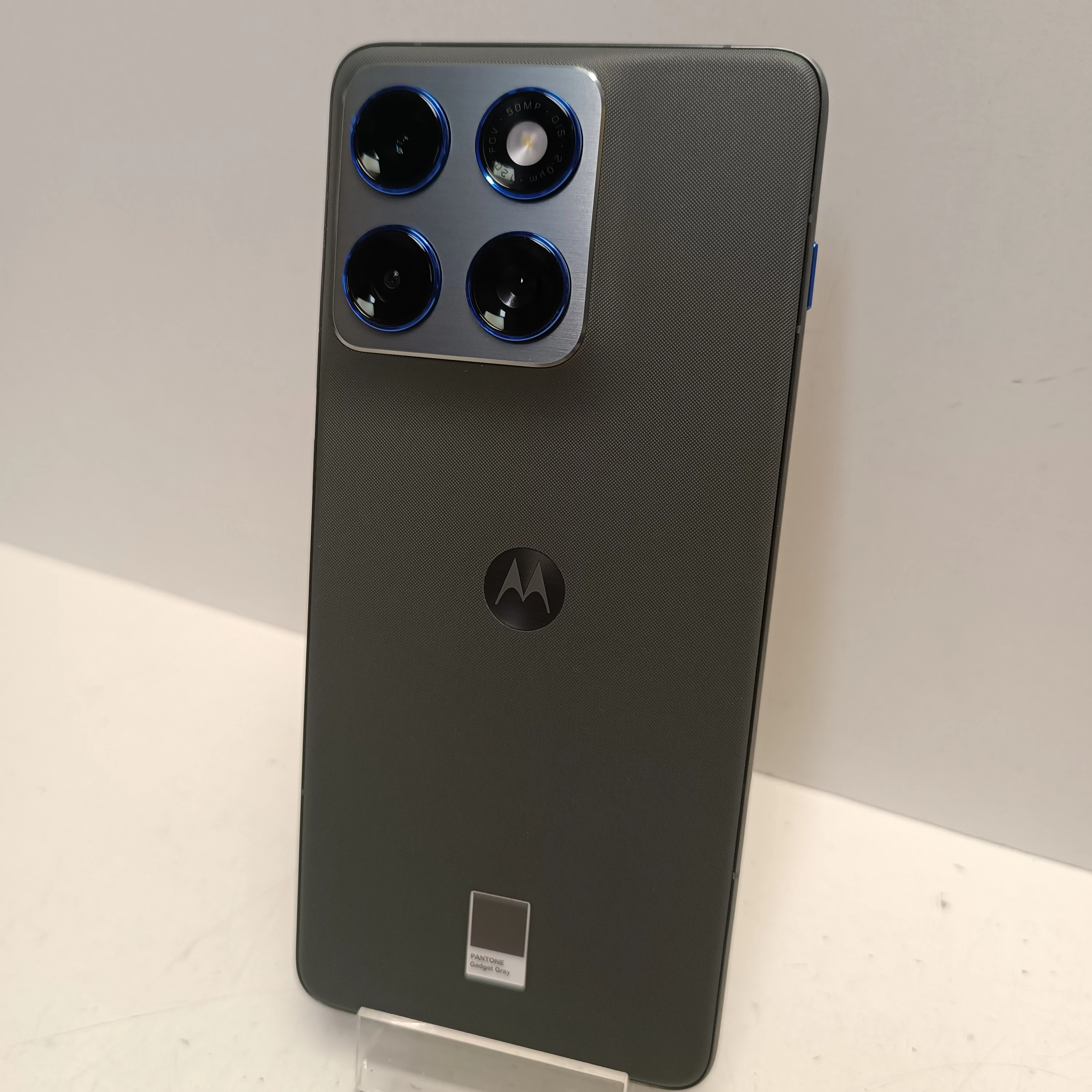 telefon-motorola-edge-70-12gb512gb-przekatna-ekranu-667