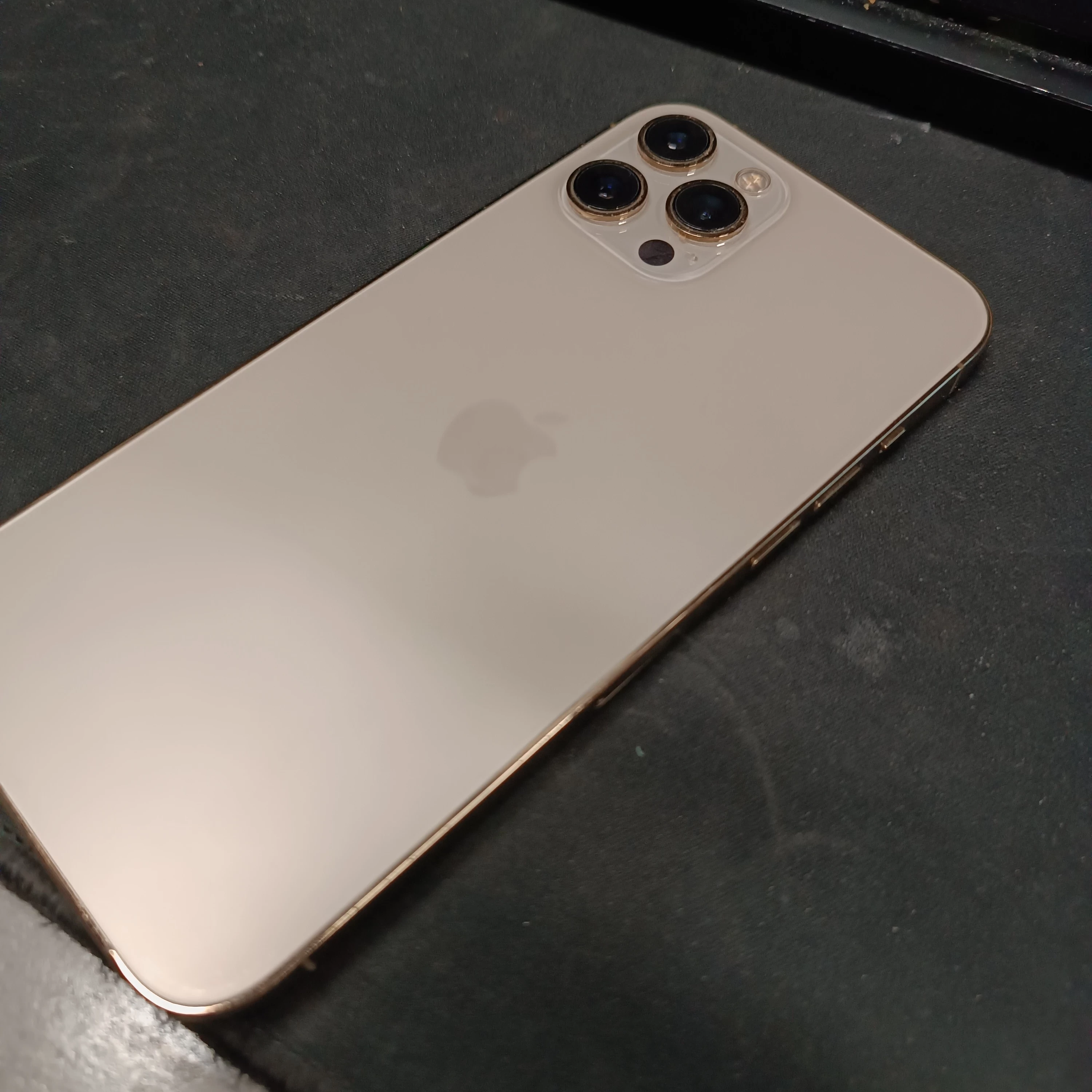 telefon-iphone-12-pro-max-128-gb-bateria-86-pojemnosc-akumulatora-3687