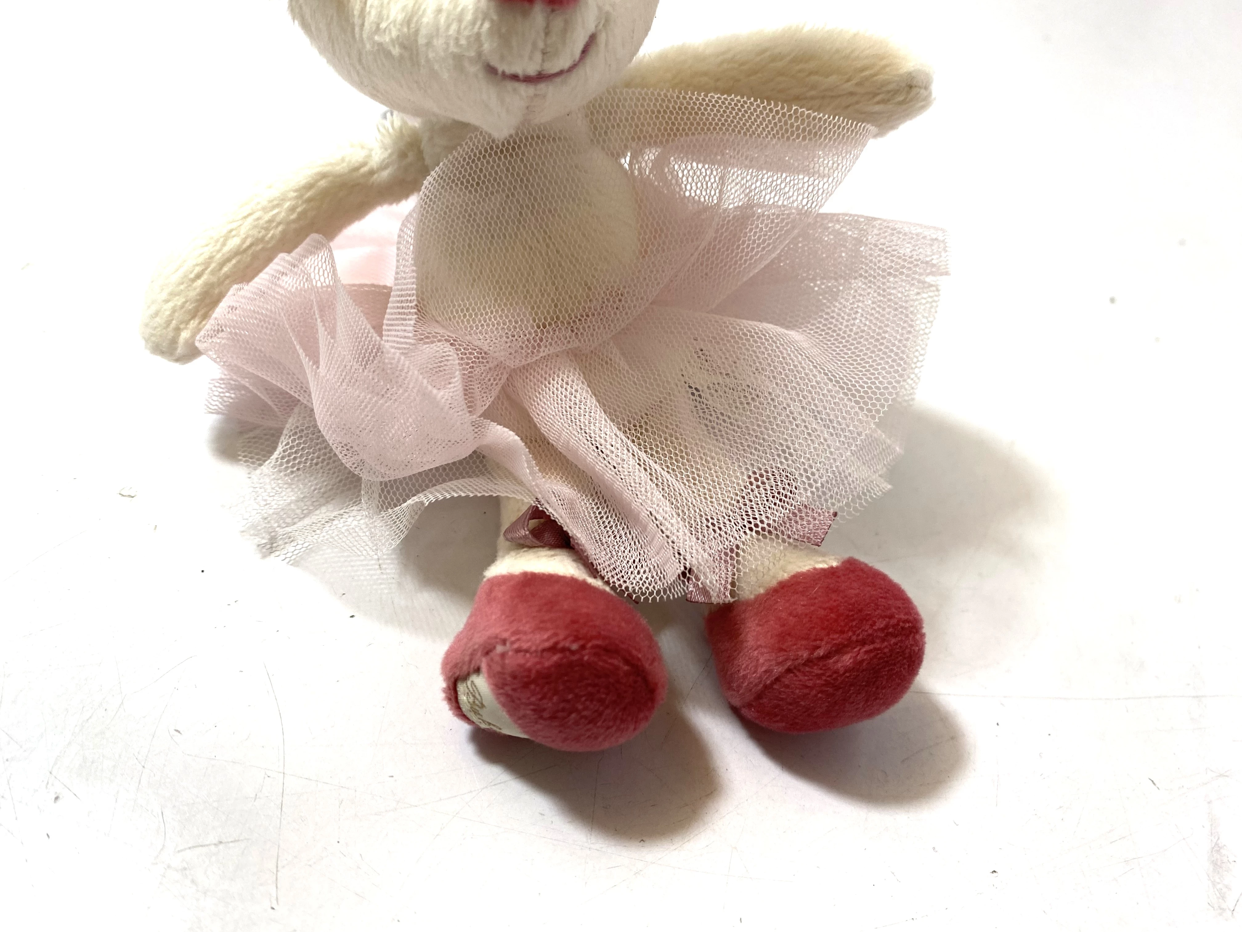 pluszowa-zabawka-bukowski-design-antonia-dacing-mousy-15-cm-ean-gtin-7340031314749