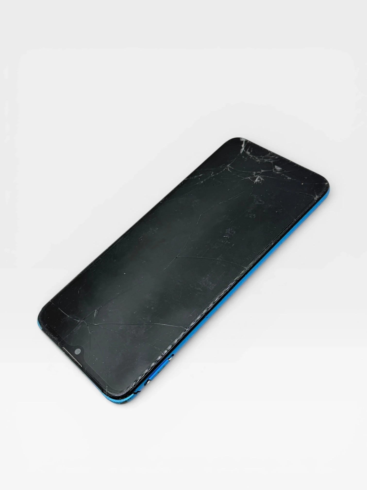 telefon-motorola-moto-e7-power-644-gb-pobity-opis-przekatna-ekranu-650