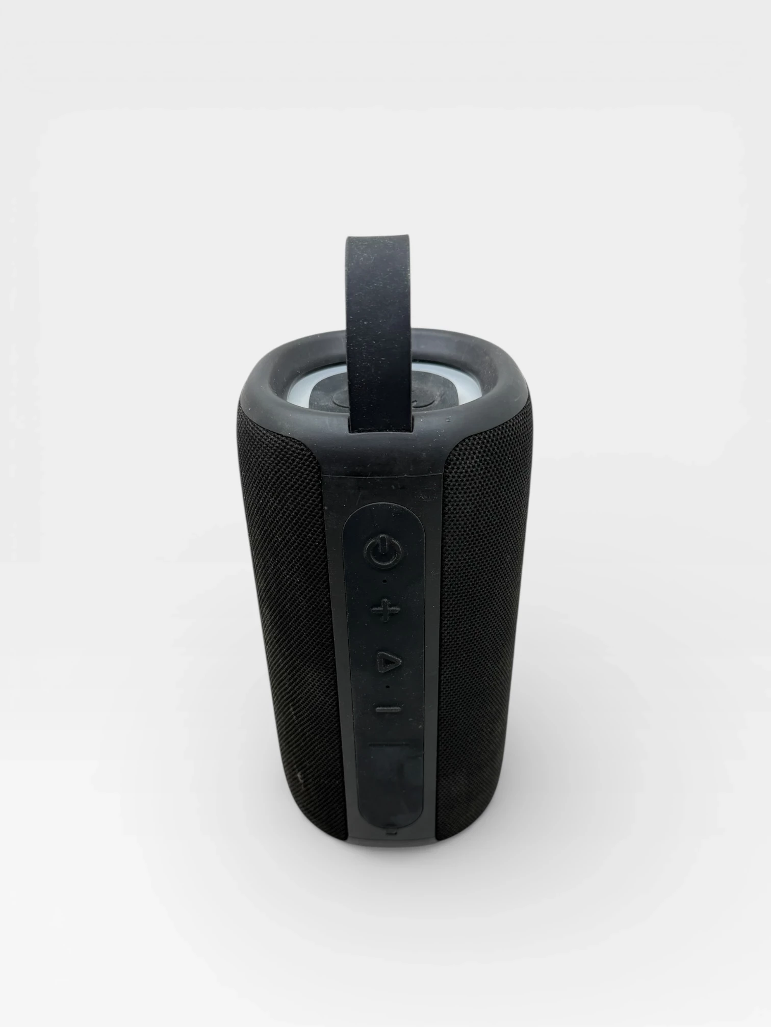 glosnik-bt-fresh-n-rebel-1arb800bl-v1-001-w-pud-moc-2400