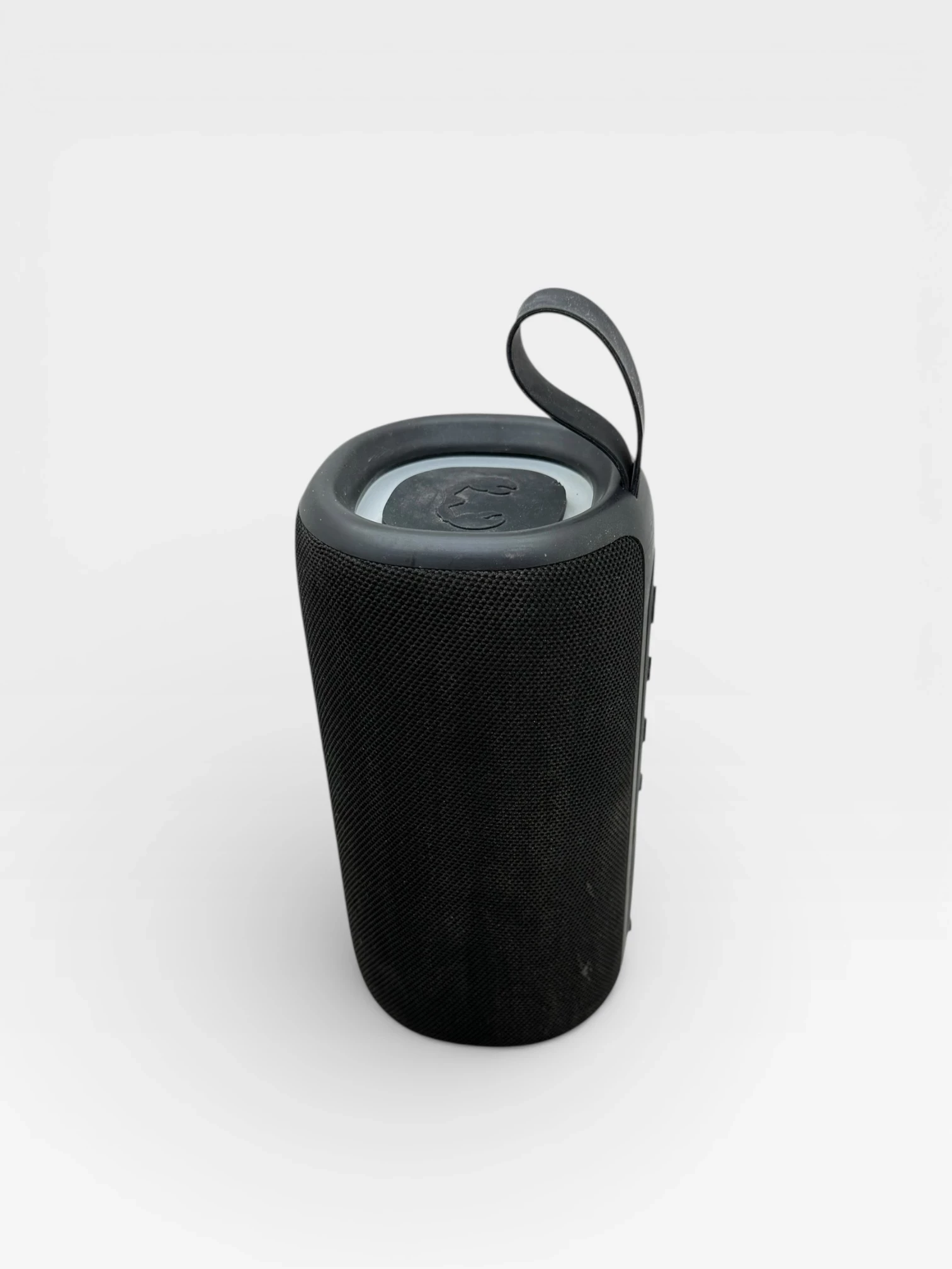 glosnik-bt-fresh-n-rebel-1arb800bl-v1-001-w-pud-stan-11323-2