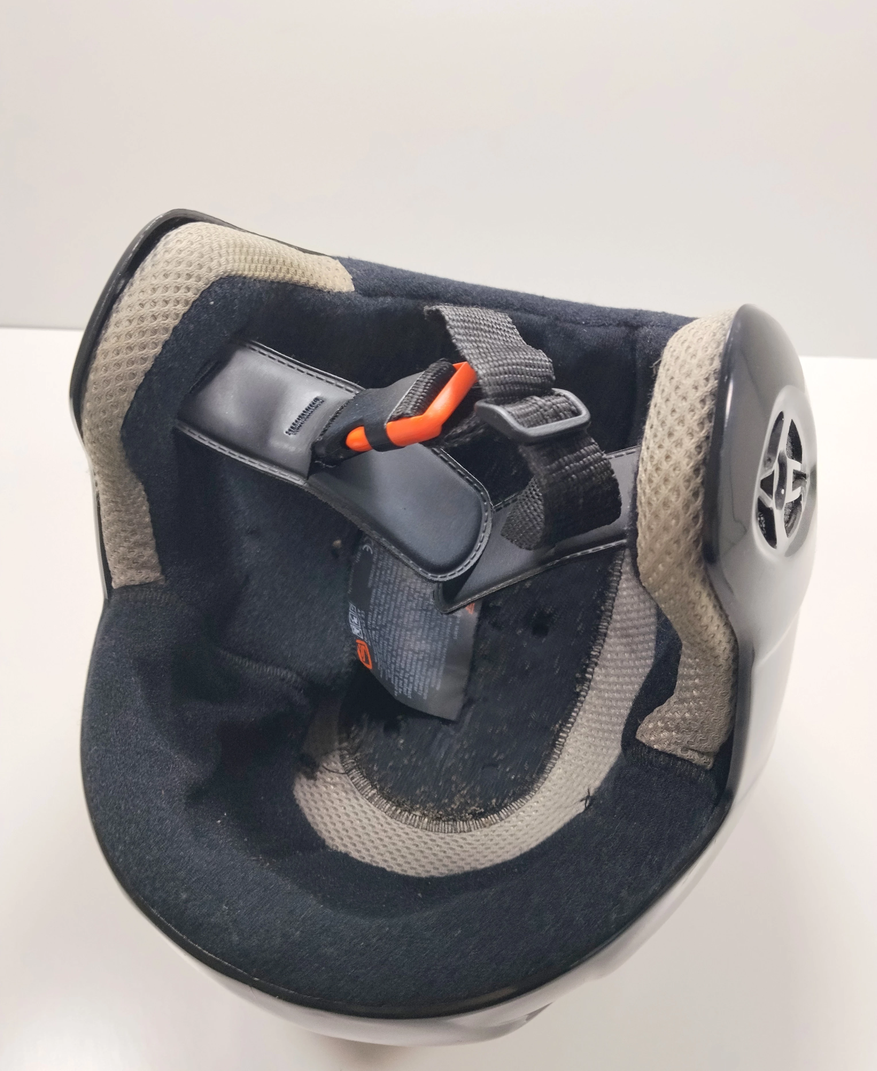 kask-dzieciecy-na-narty-kod-producenta-4fjwaw24ahelu065-21s-m55-58cm