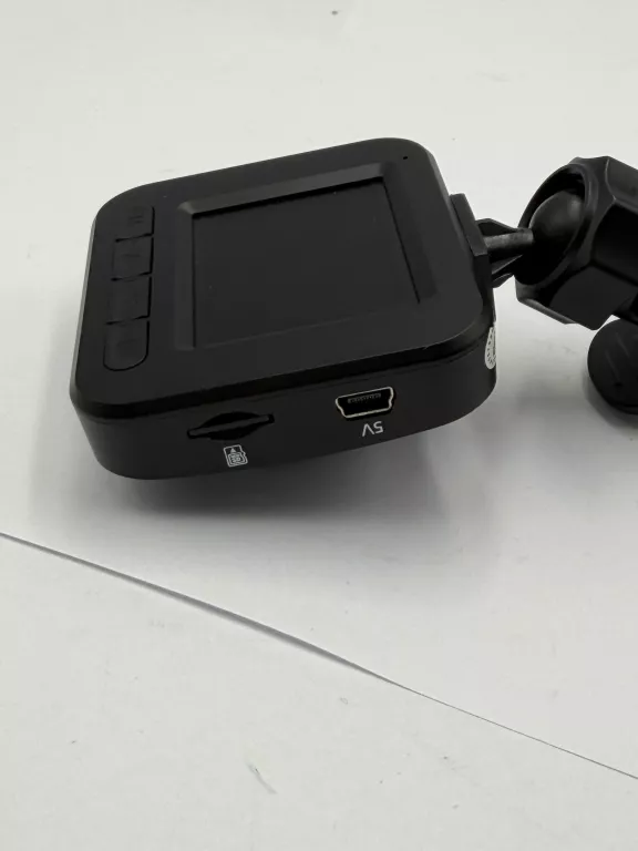 kamerka-samochodowa-wideorejestrator-xblitz-z3-model-z3