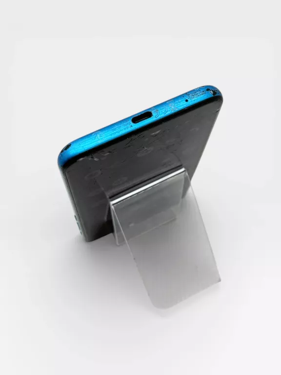 telefon-motorola-moto-e7-power-644-gb-pobity-opis-kod-producenta-pamh0002pl