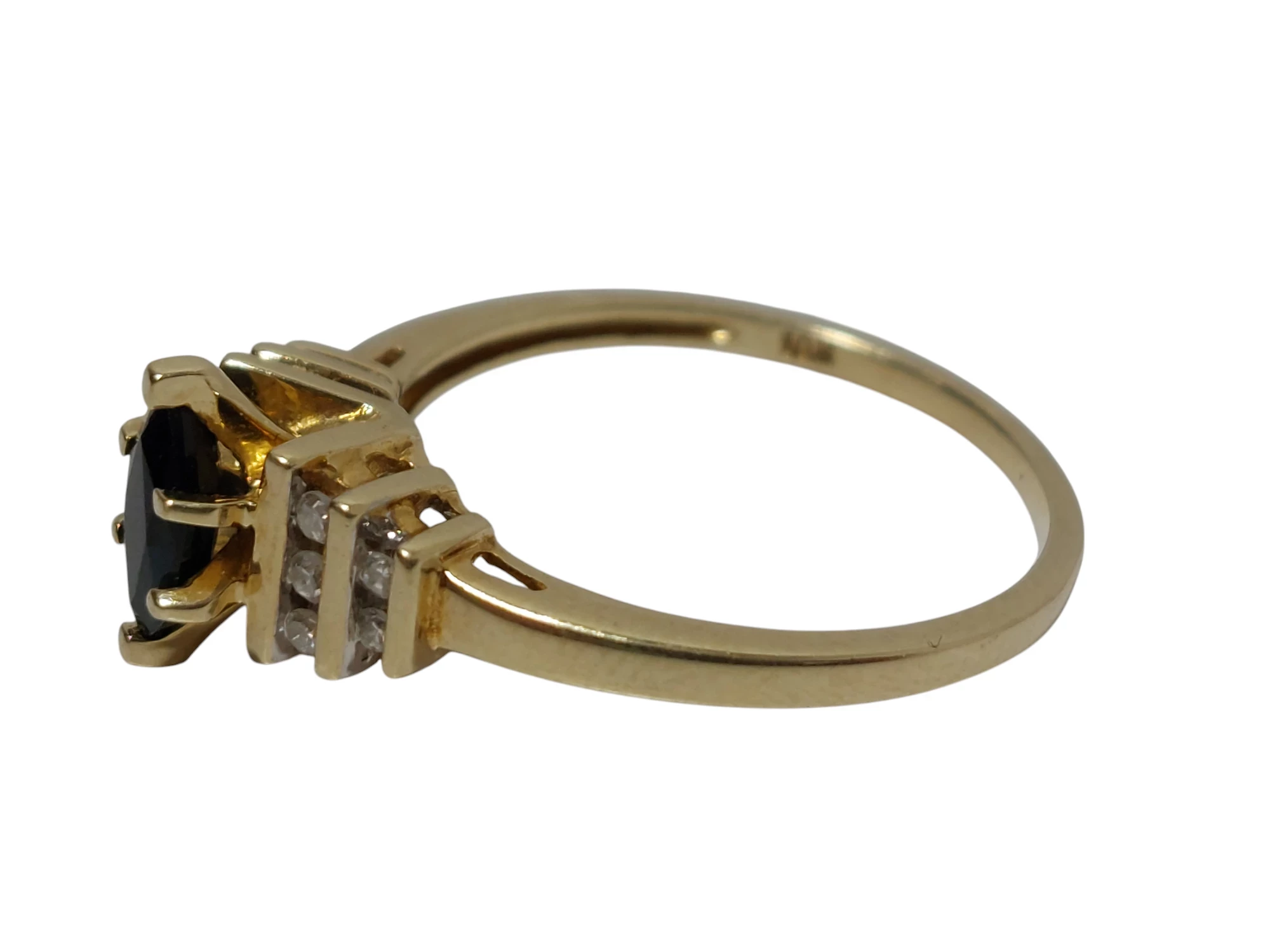 wyrob-jubilerski-uzywany-pierscionek-23g-417-marka-248811-958954