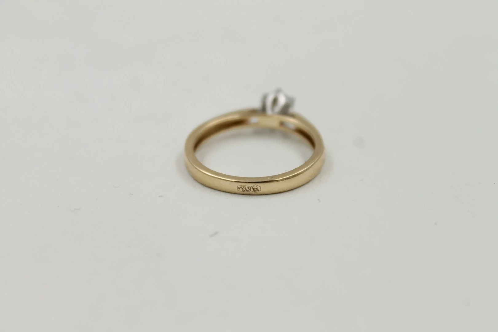 sliczny-zloty-pierscionek-z-brylantem-585-r12-material-15835-2