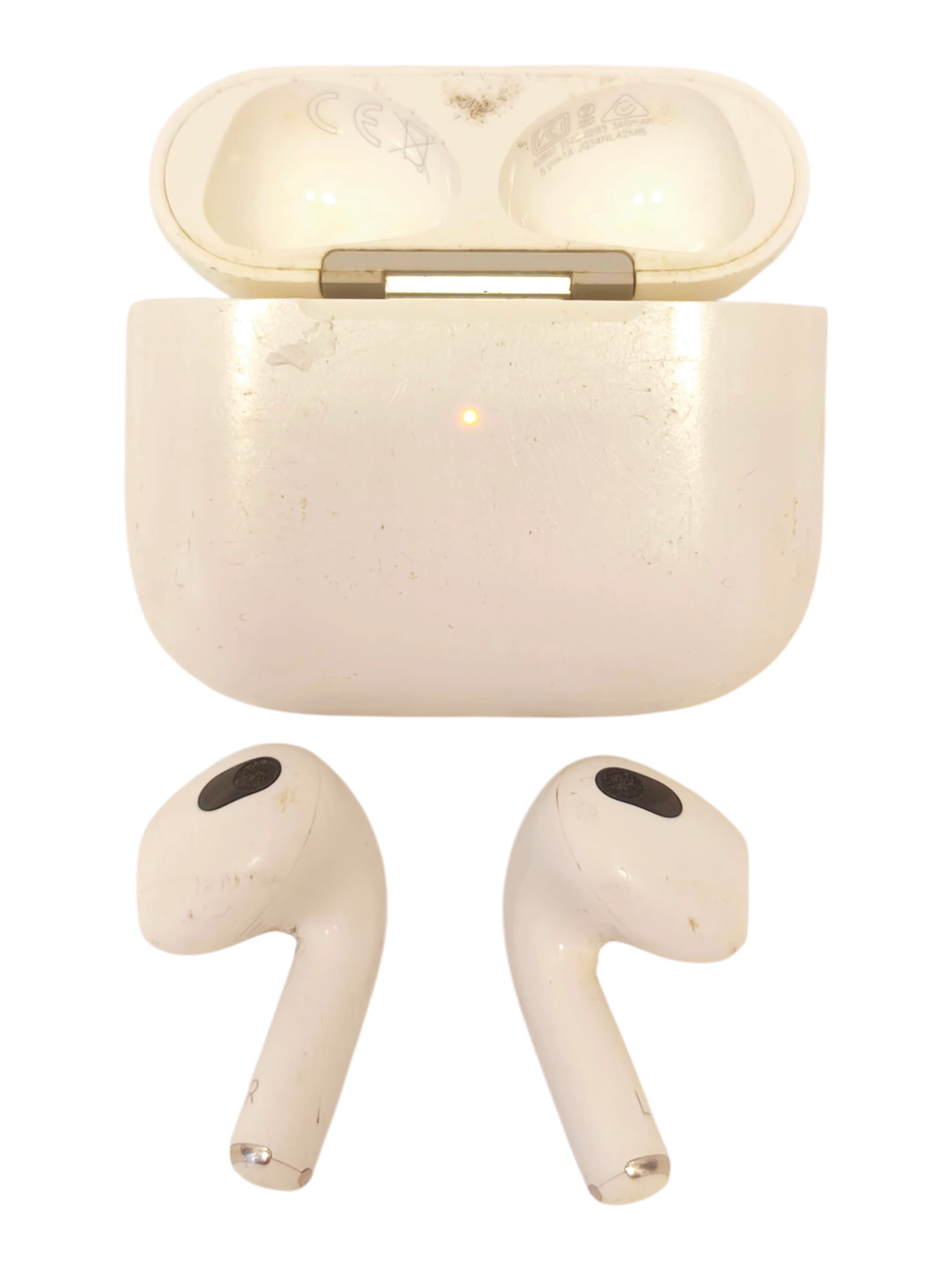 sluchawki-airpods-3-cieszynskiego-36-lok50-gdansk