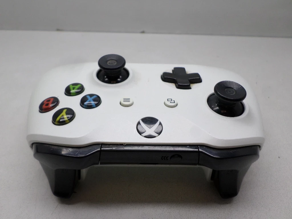 konsola-xbox-one-2-pady-waga-produktu-380