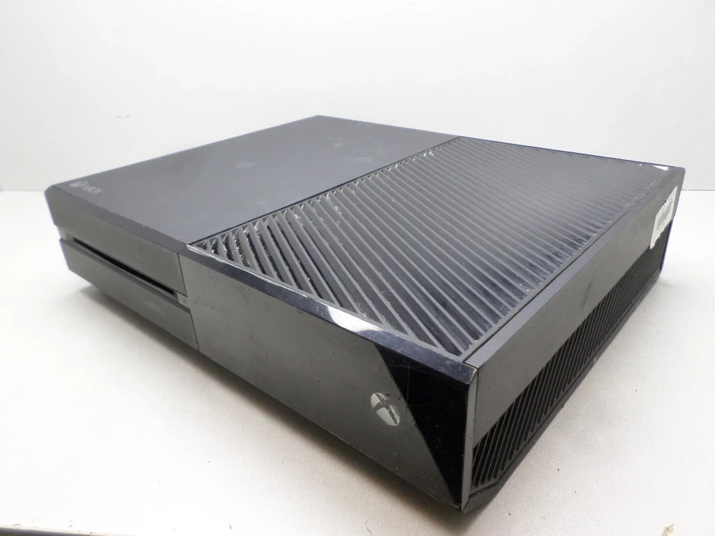 konsola-xbox-one-2-pady-stan-11323-2