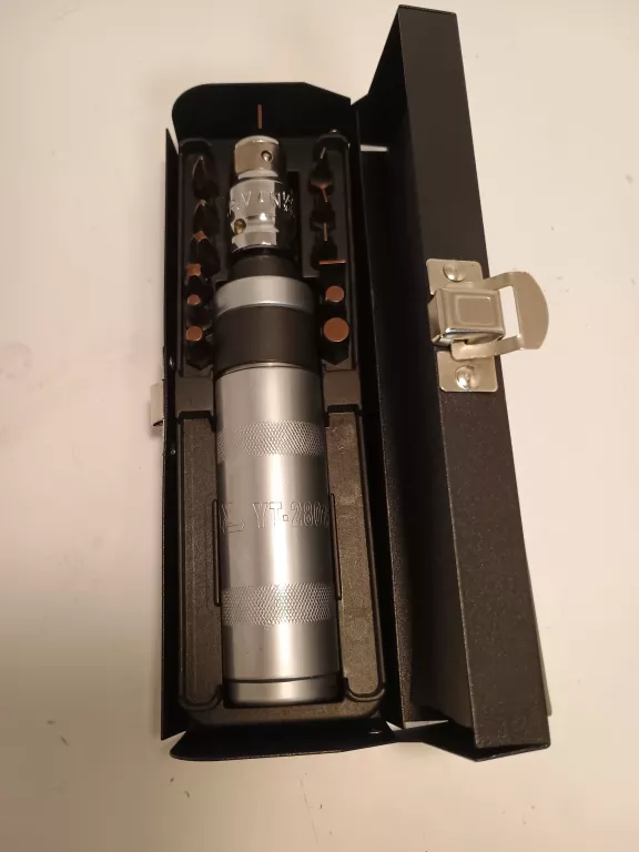 yato-zestaw-wkretak-udarowy-z-koncowkami-15szt-yt-28015-szybka-25-krakow