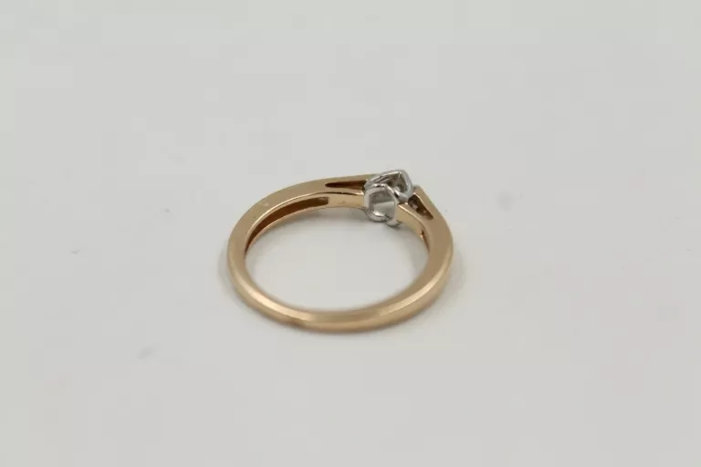 sliczny-zloty-pierscionek-375-r12-material-15835-2