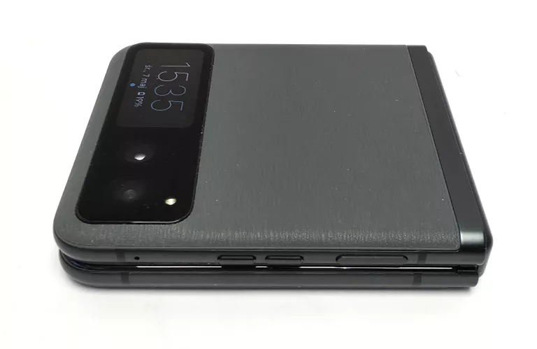 telefon-motorola-razr-40-8256gb-opis-ean-gtin-840023246357