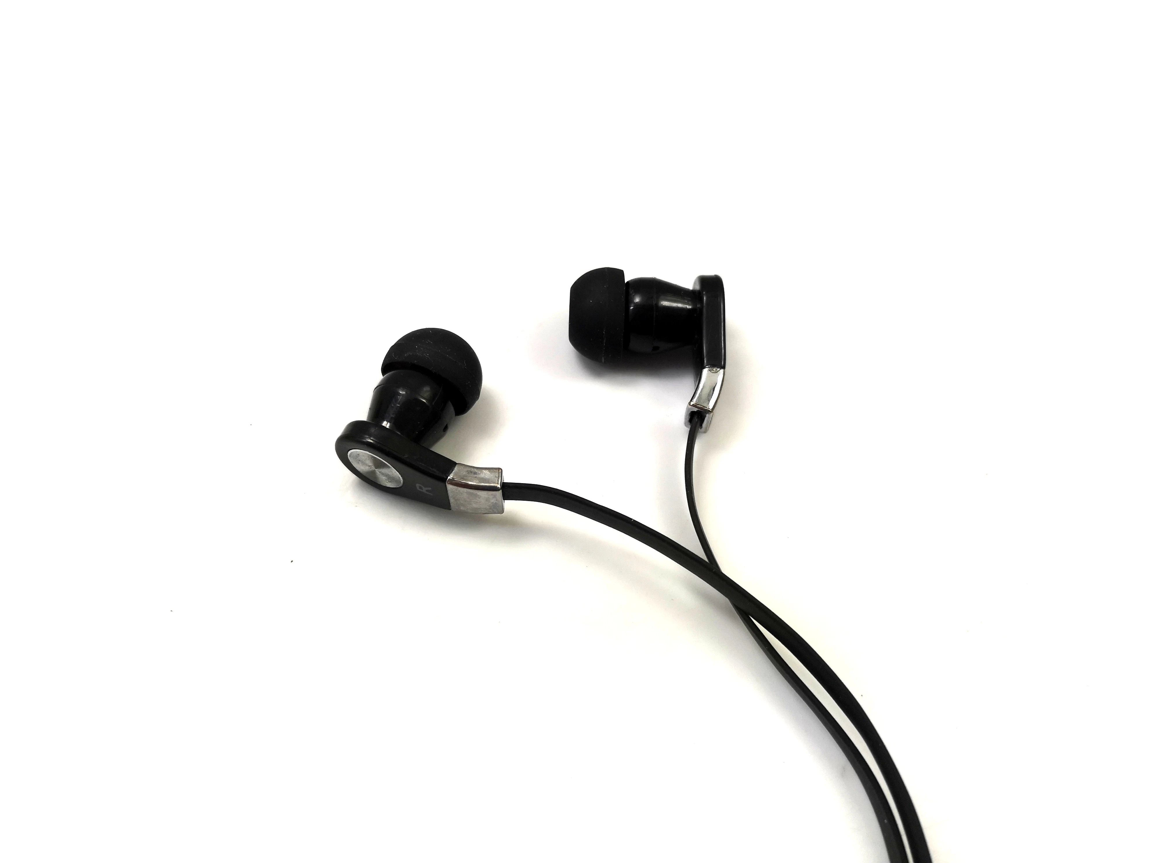 sluchawki-douszne-blow-przewodowe-28-czerwca-313-poznan-ska-x