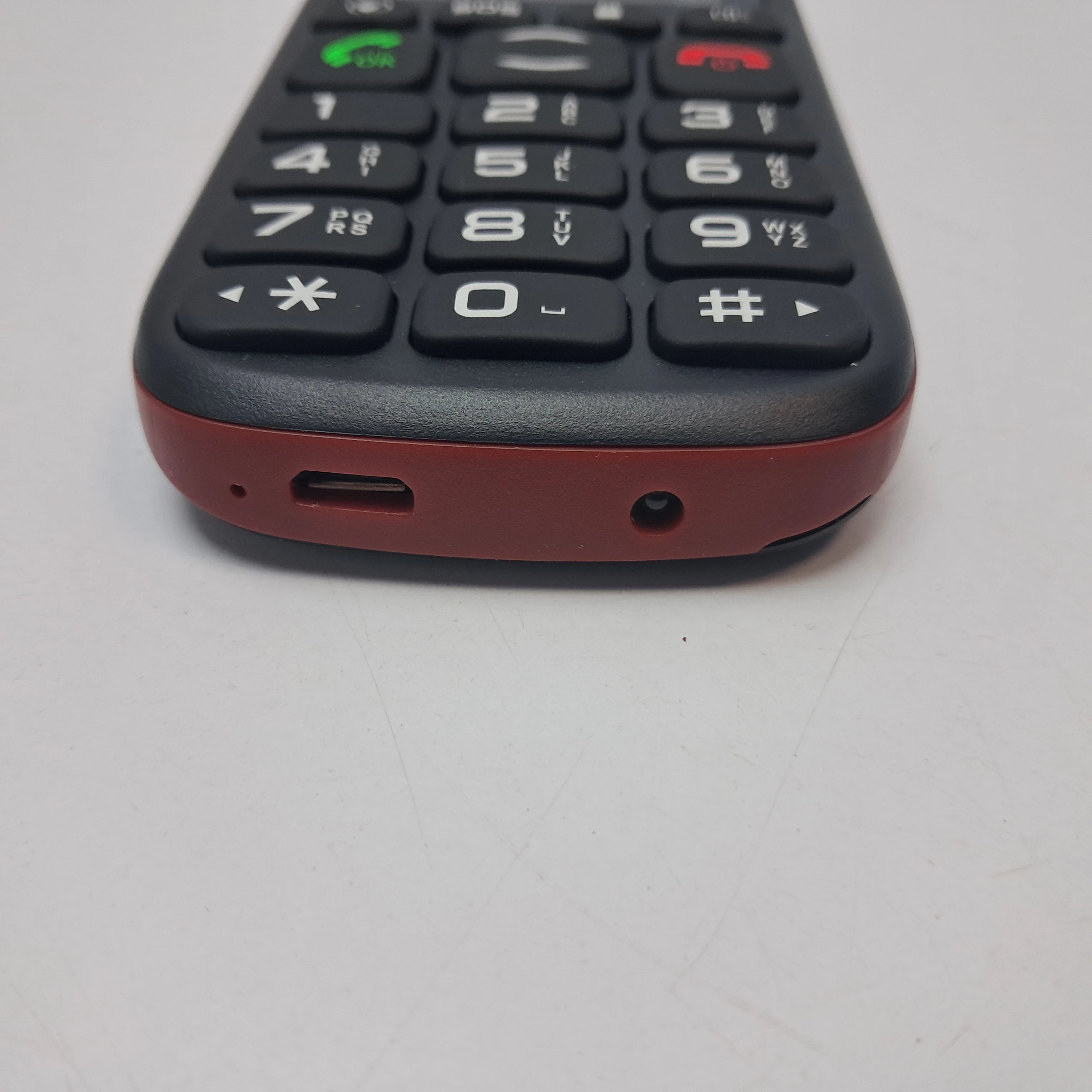 telefon-maxcom-mm428bb-ean-gtin-5908235972855