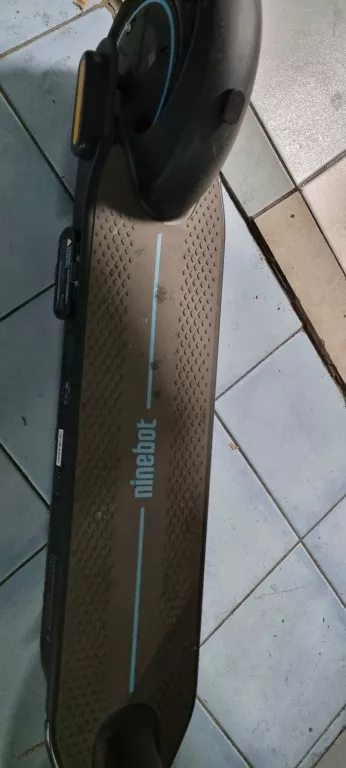 hulajnoga-segway-ninebot-max-g30d-ii-350w-20kmh-waga-1950