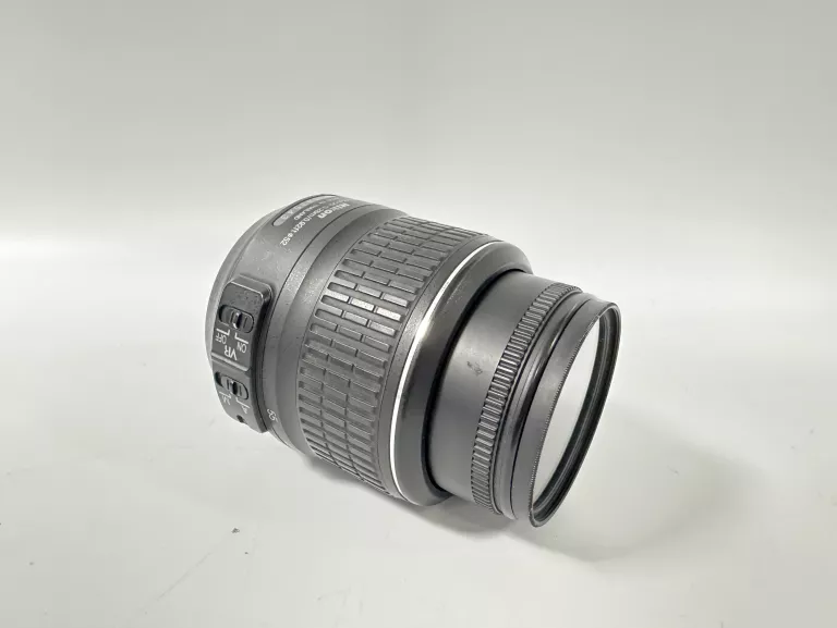 aparat-nikon-d3200-obiektyw-af-s-nikkor-18-55mm-rozmiar-matrycy-206882-228774