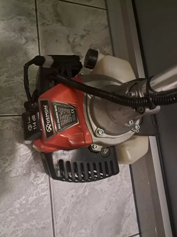 kosa-spalinowa-demon-rq580-akcesoria-waga-narzedzia-900