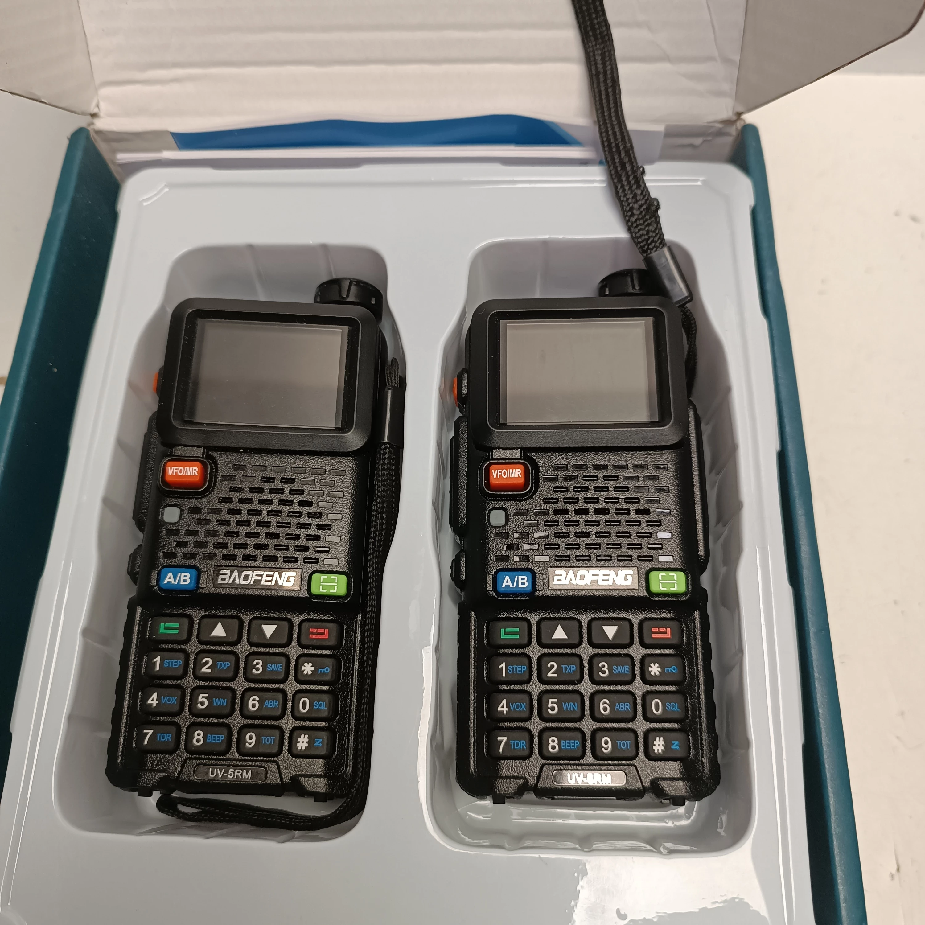 krotkofalowka-baofeng-uv-5r-htq-5w-stan-11323-2