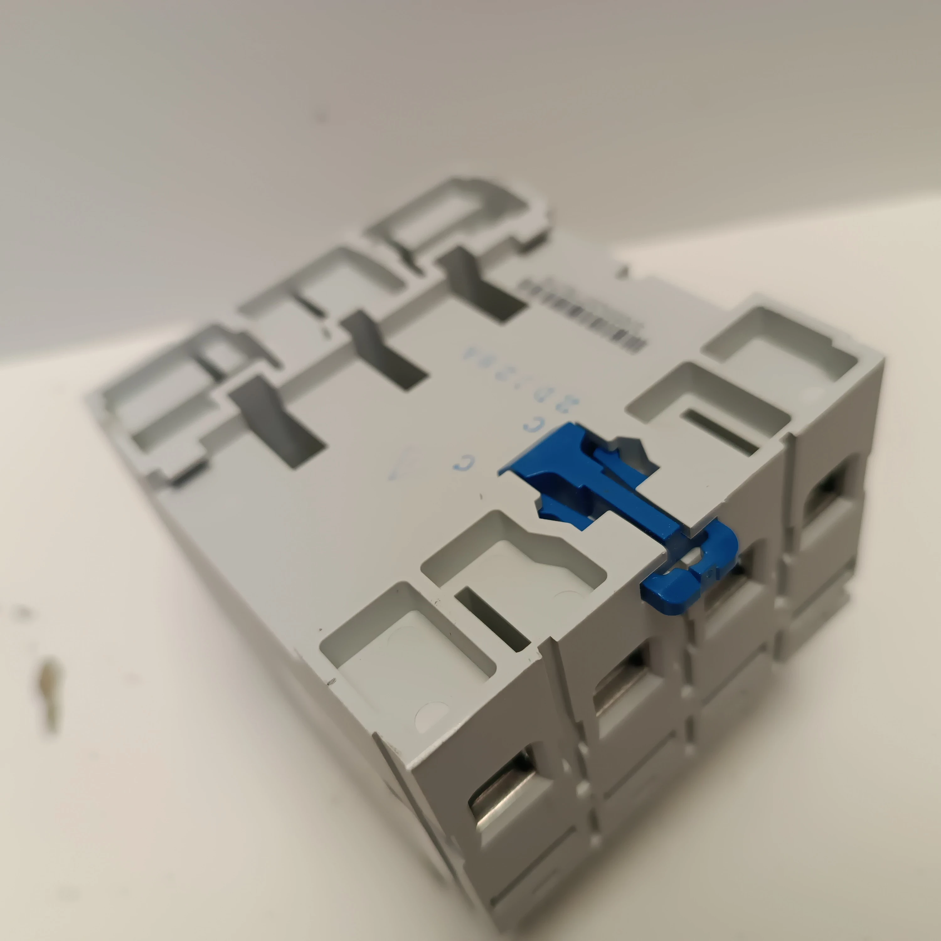 schrack-amparo-wylacznik-roznicowopradowy-10ka-40a-4p-30ma-ac-marka-248811-973916