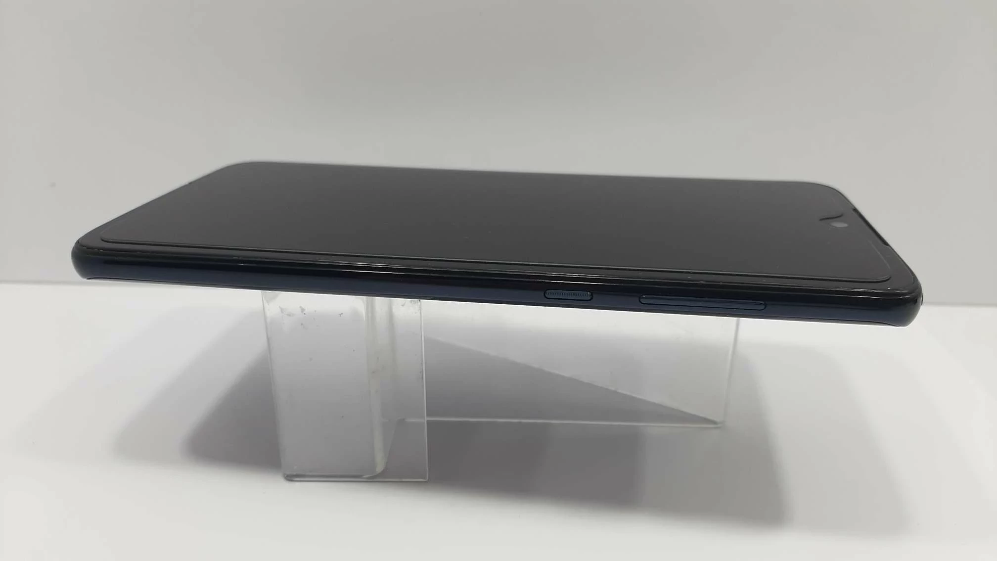 telefon-motorola-g7-plus-kod-producenta-padu0006pl