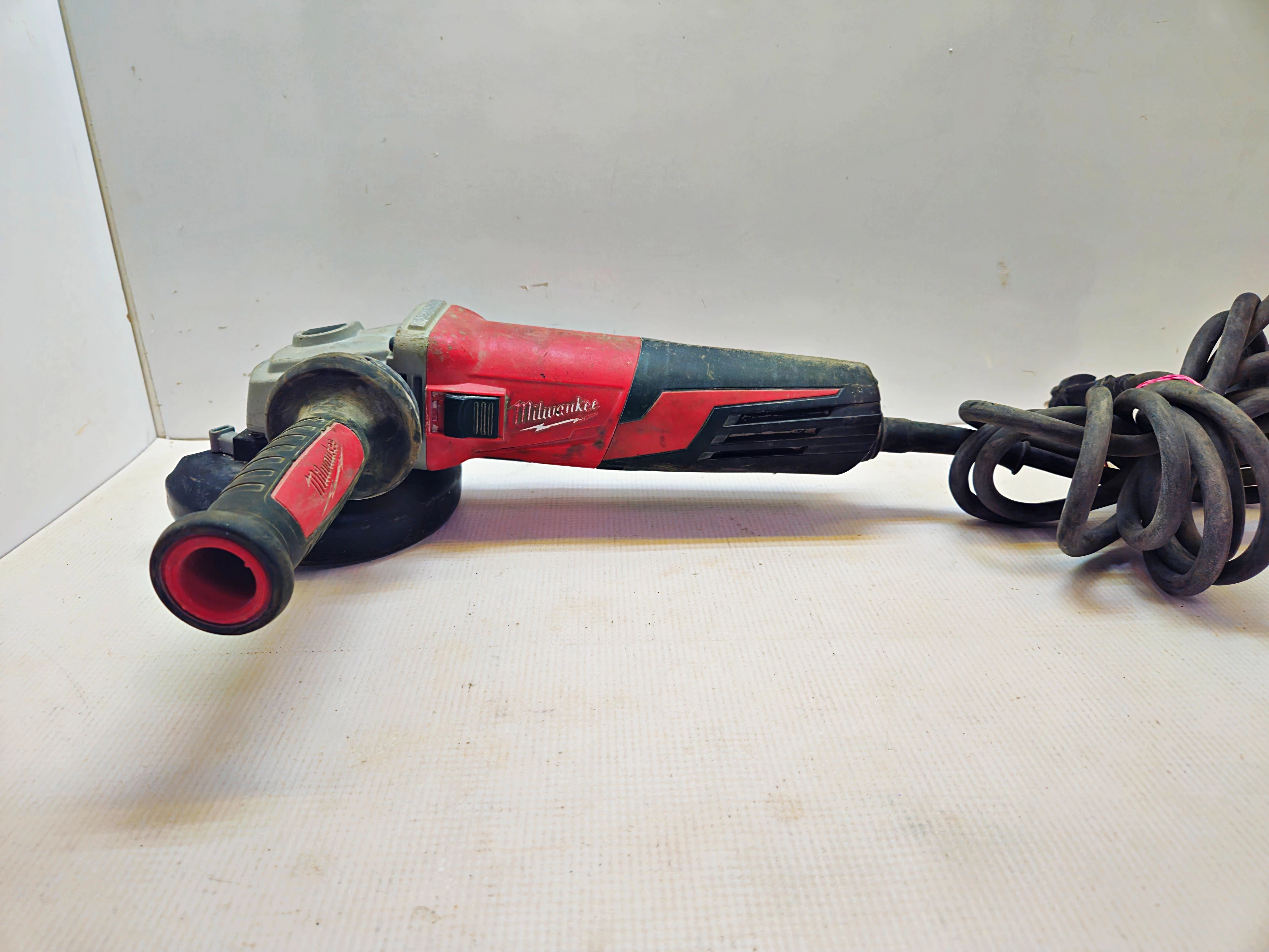 szlifierka-katowa-milwaukee-agv-15-125-xe-zeromskiego-51-mlawa