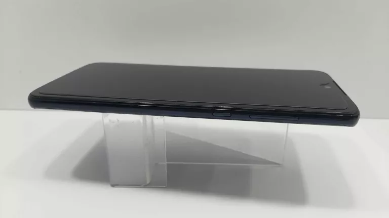 telefon-motorola-g7-plus-kod-producenta-padu0006pl