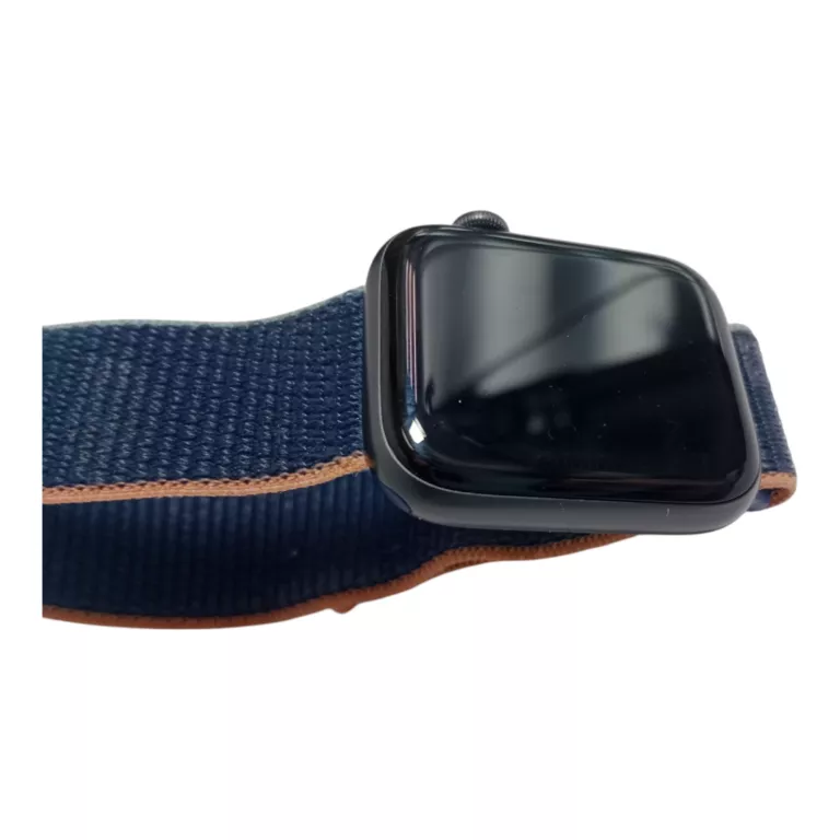 apple-watch-se-44mmlad-stan-11323-2