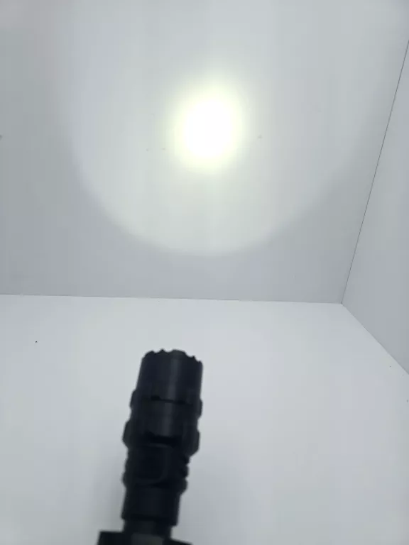 latarka-z-mocowaniem-stan-11323-2