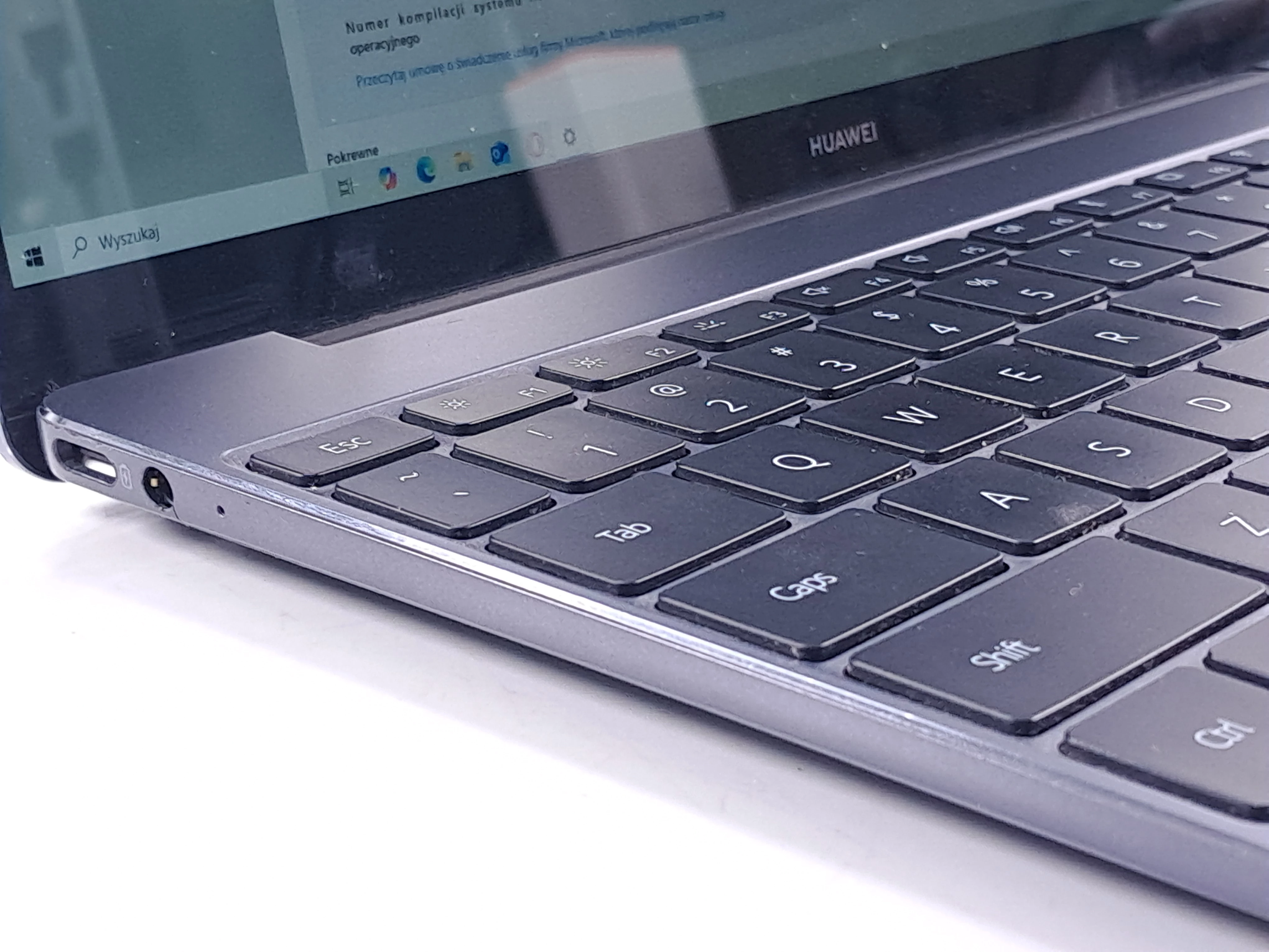 laptop-huawei-matebook-13-hn-w19r-8256gb-ryzen-5-3500u-w10-home-przekatna-ekranu-1330