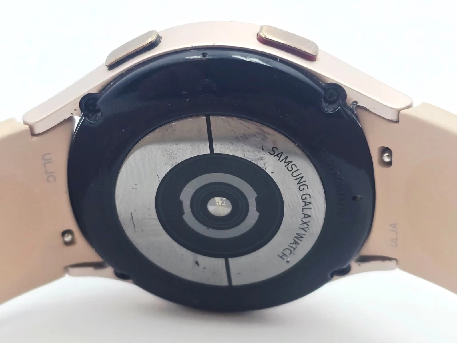 samsung-galaxy-watch-4-sm-r860-lad-pud-stan-11323-2