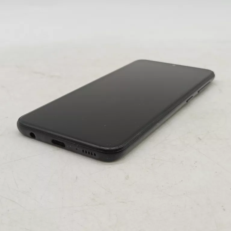 telefon-samsung-galaxy-a20e-332gb-kod-producenta-sm-a202fzkdxeo