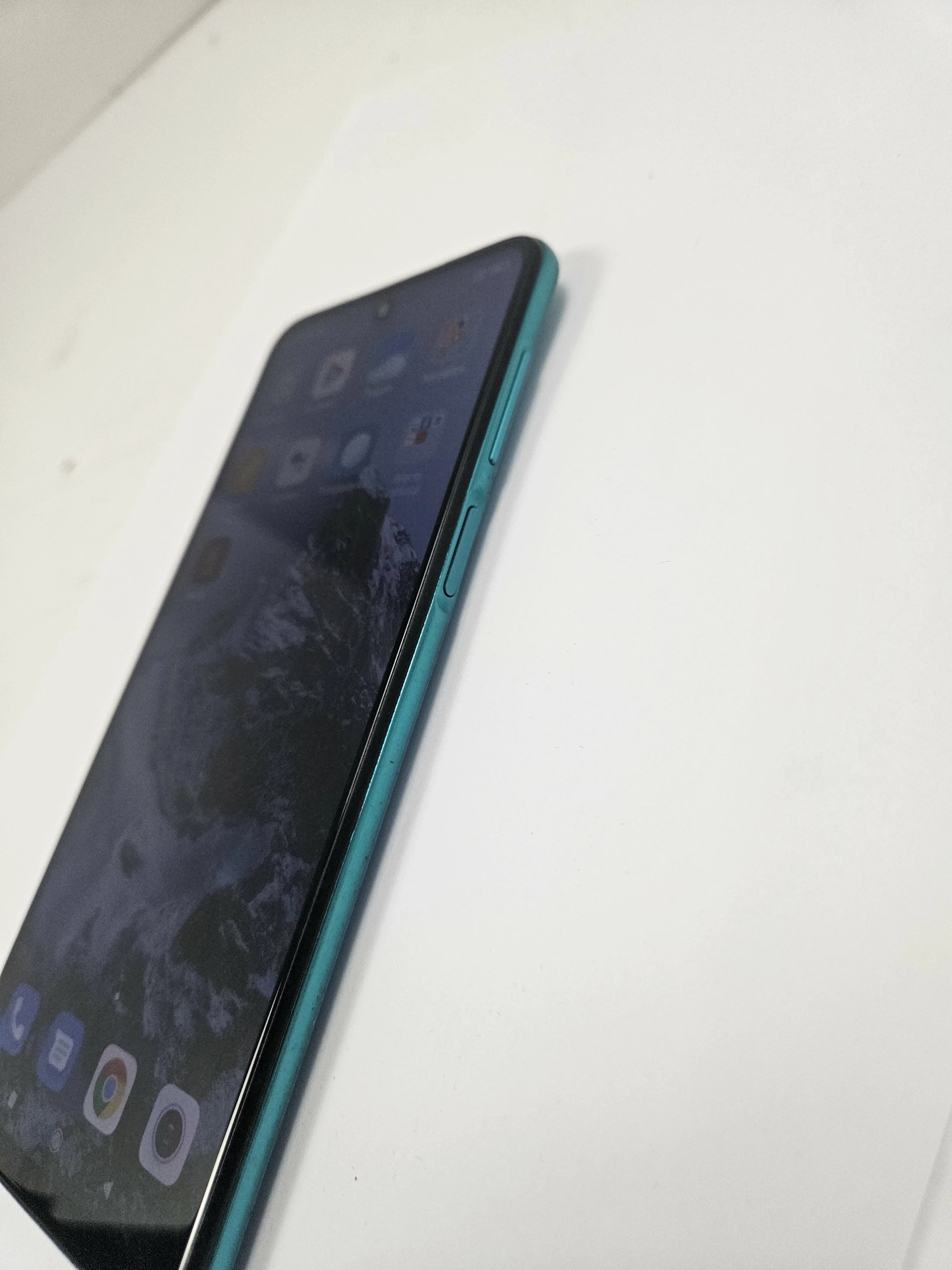 telefon-redmi-note-9-pro-przekatna-ekranu-600