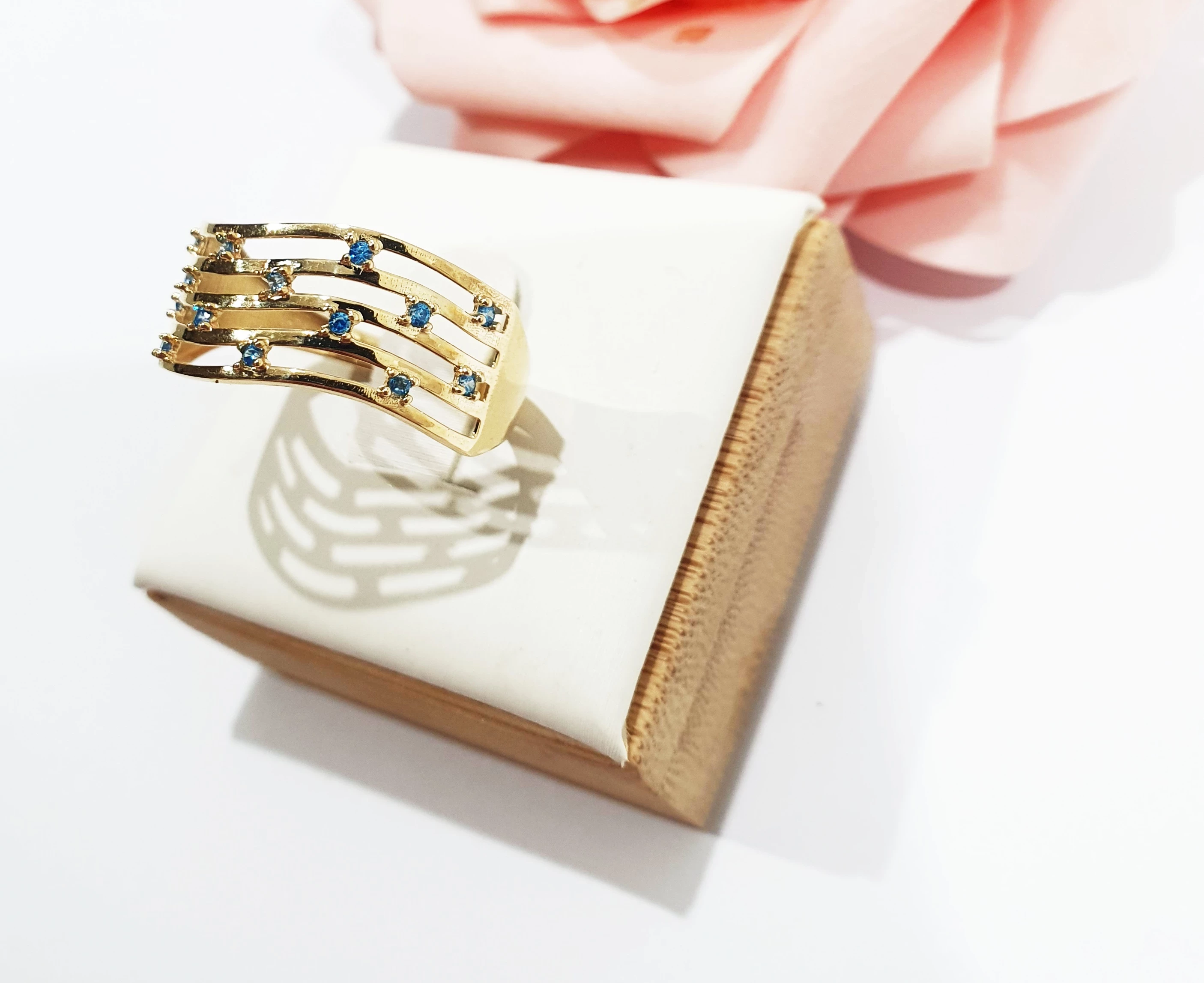 zloty-piekny-pierscionek-niebieskie-oczka-585ct-rodzaj-2205-2