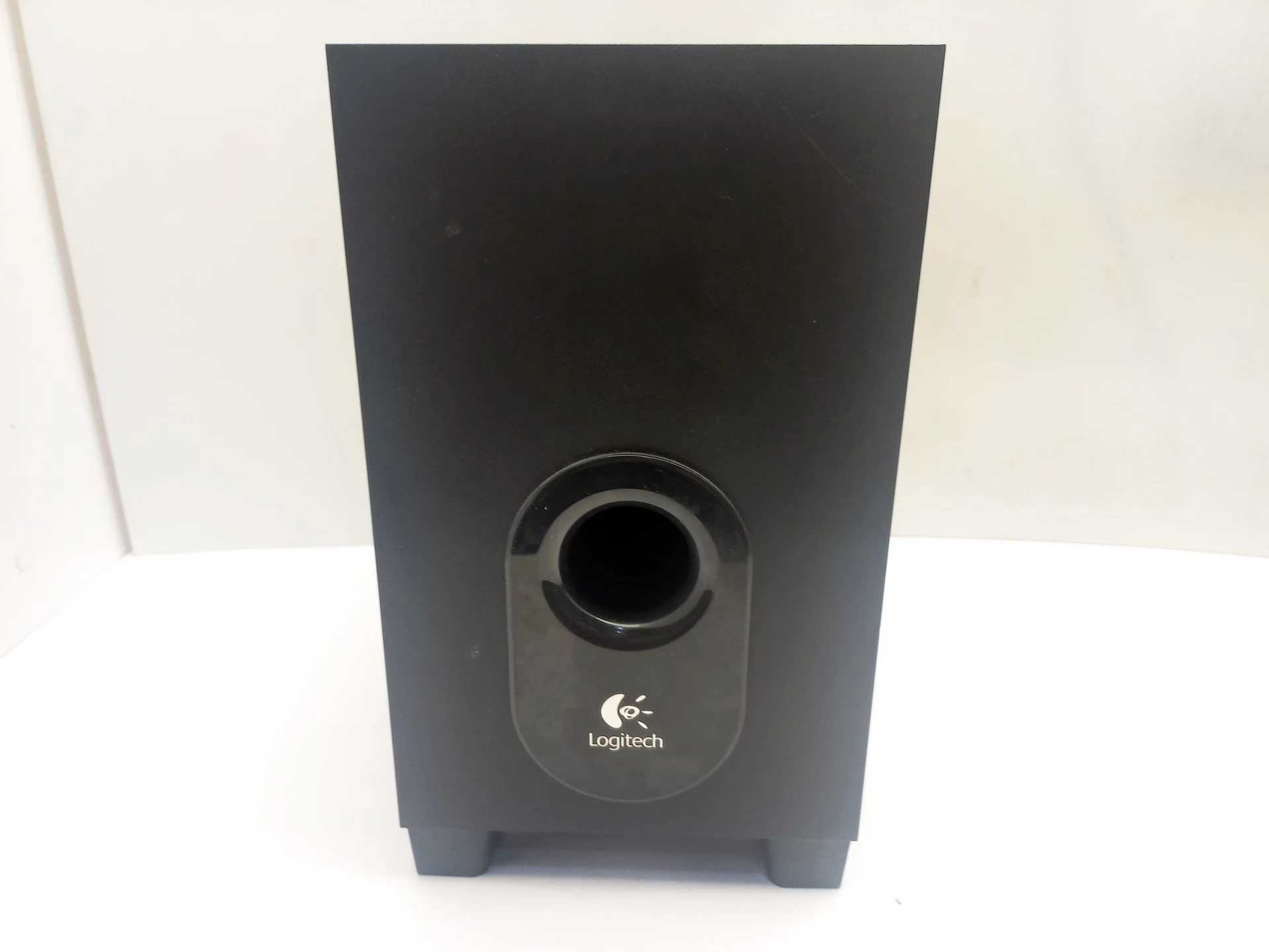 glosniki-komputerowe-51-logitech-x540-moc-subwoofera-rms-2500