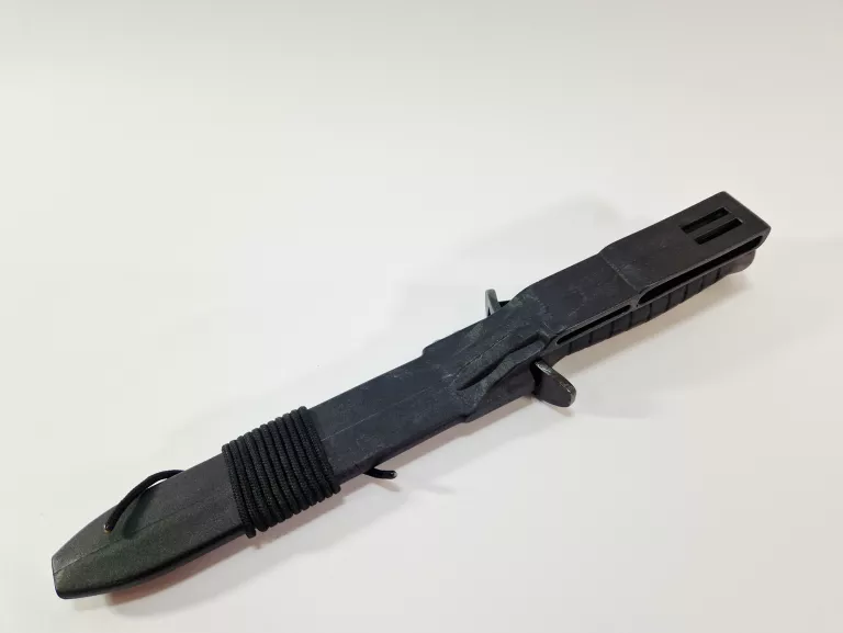 noz-wojskowy-taktyczny-gerlach-z-pokrowcem-waga-263000