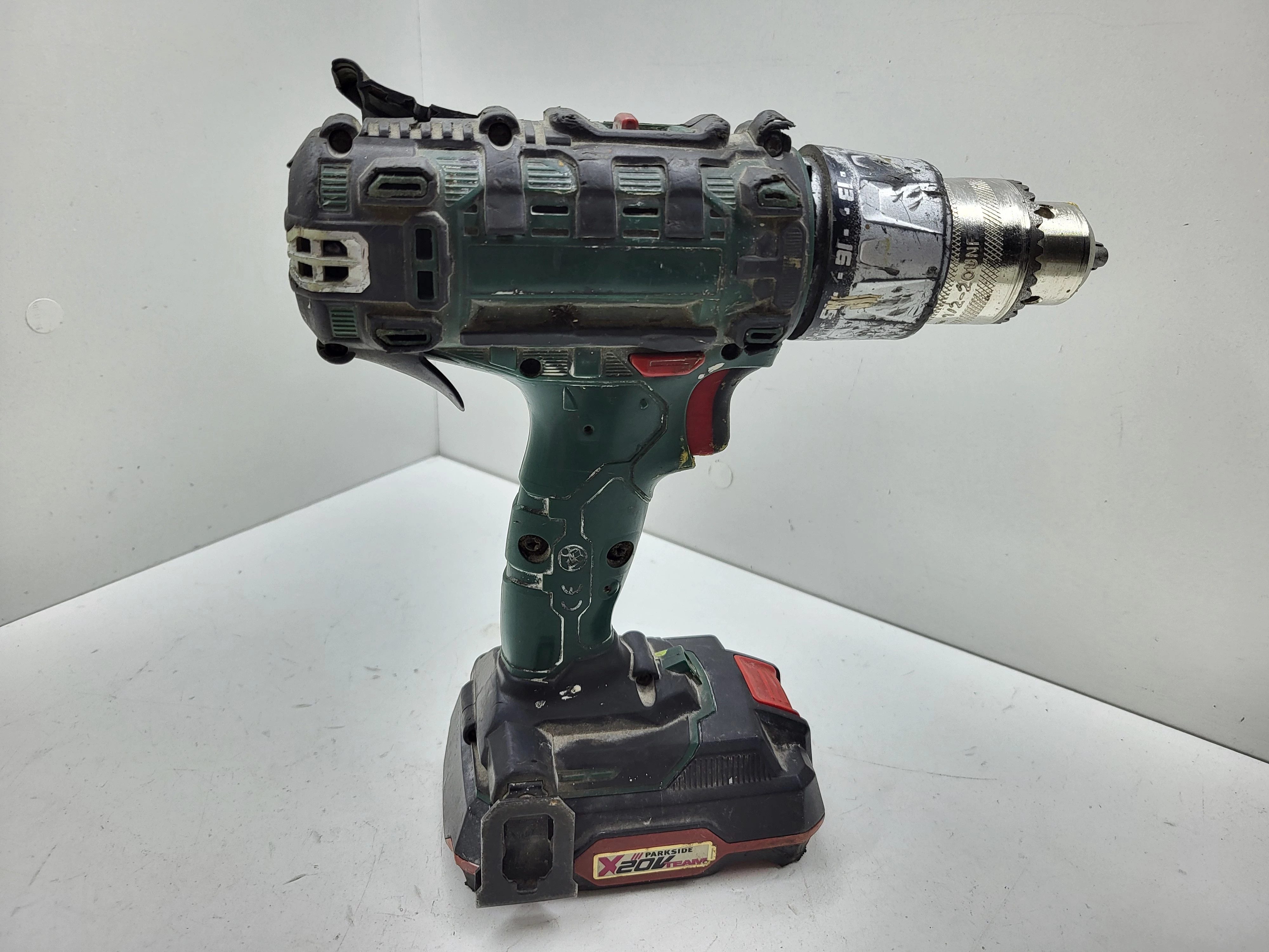 wkretarka-parkside-zniszczona-pl-wolnosci-12-sj-wloclawek