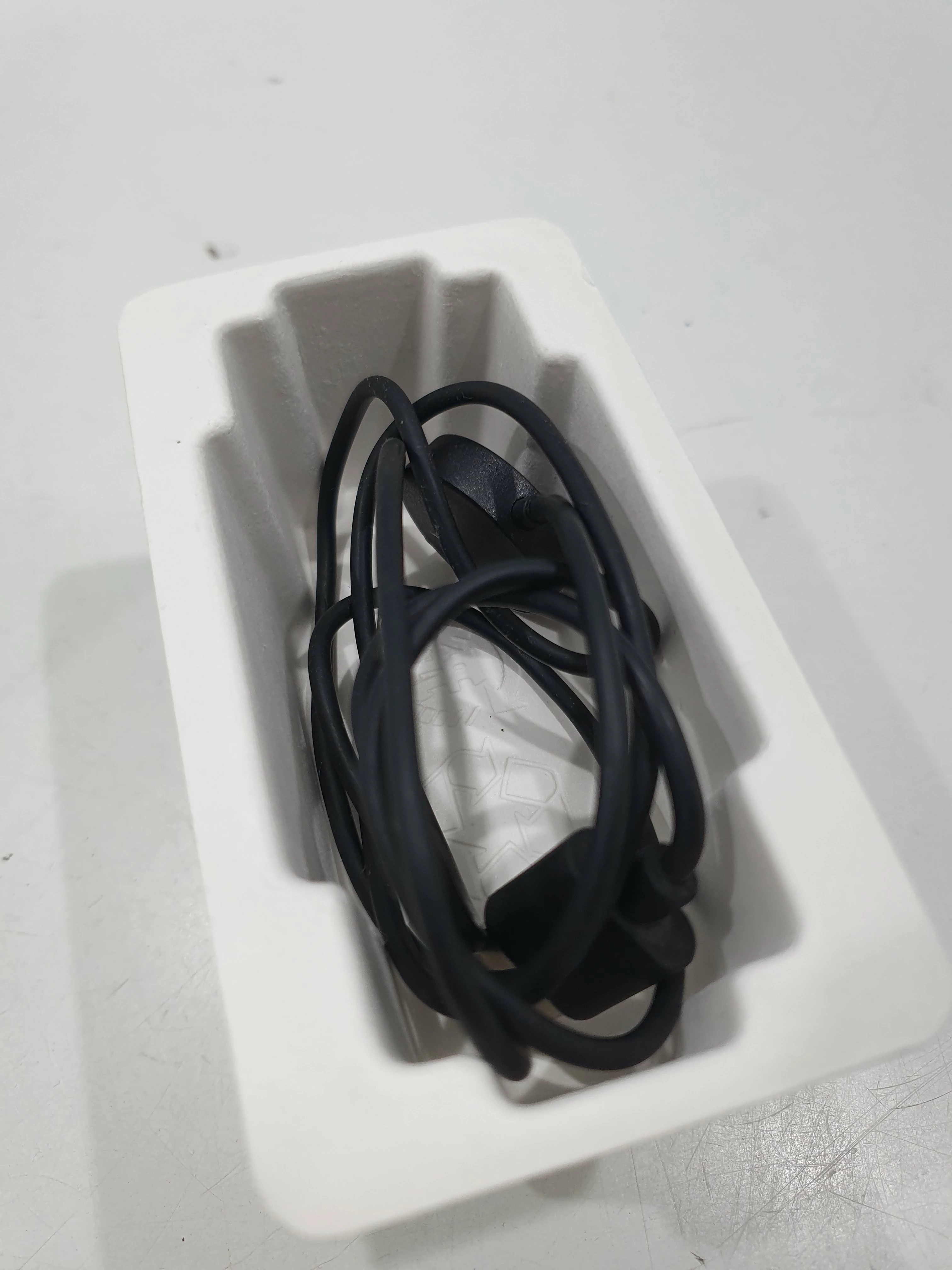 01815-zegarek-smartwatch-fossil-gen-5-carlyle-ftw4024-model-249460-1651273