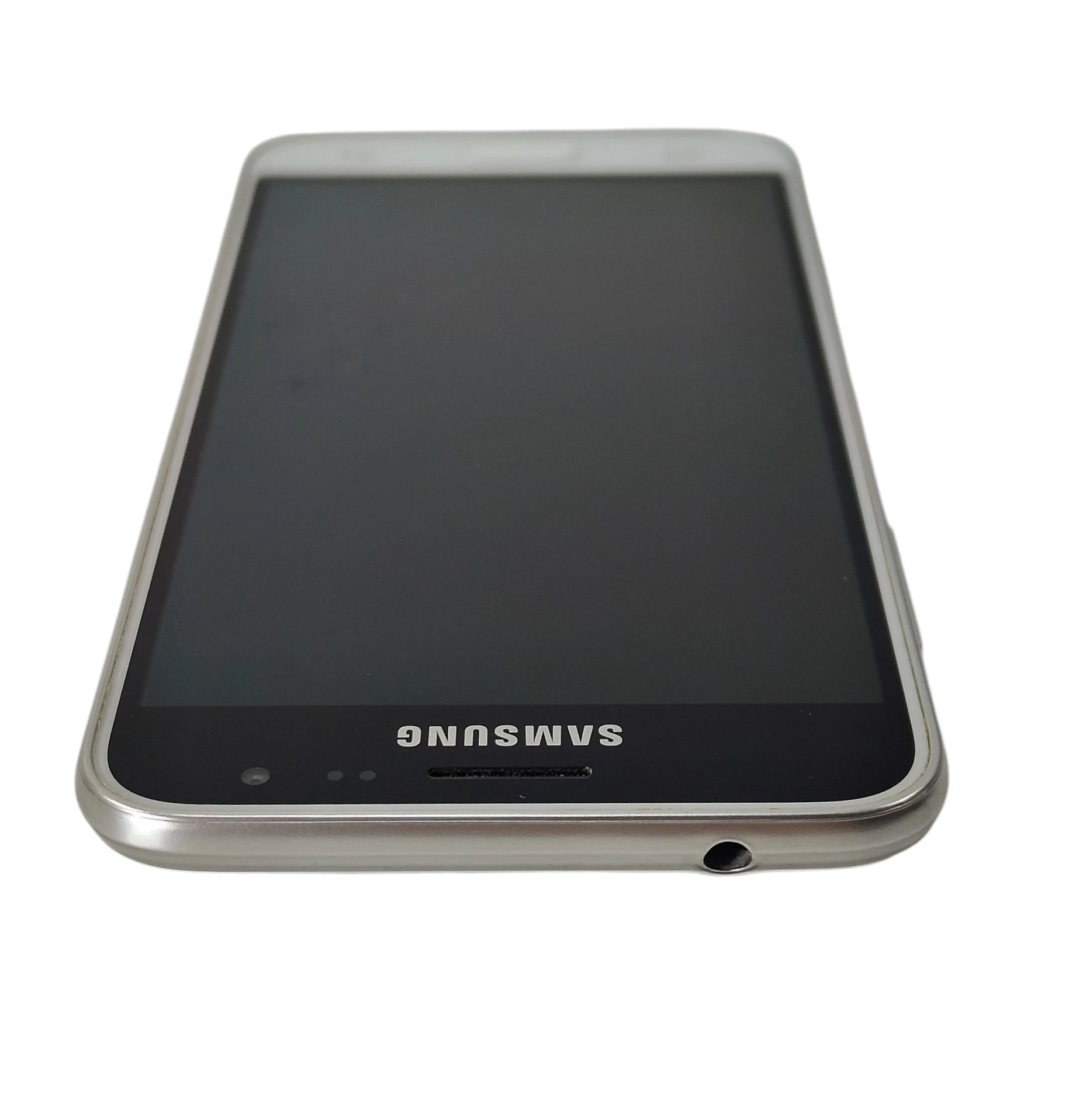 smartfon-samsung-galaxy-j3-2016-bialy-ean-gtin-8806088269122