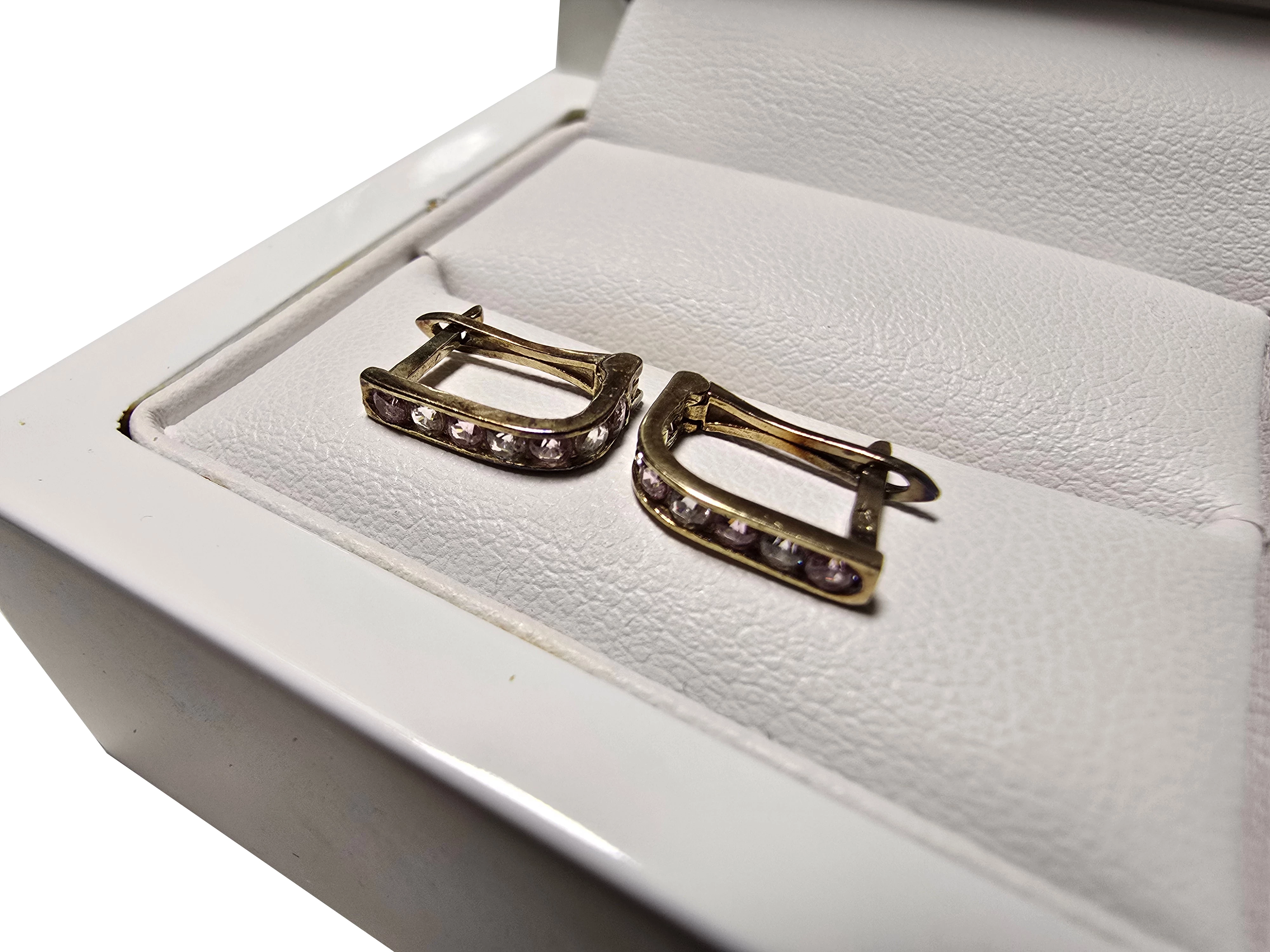 eleganckie-zlote-kolczyki-085g-375-szczecinska-29b-slupsk