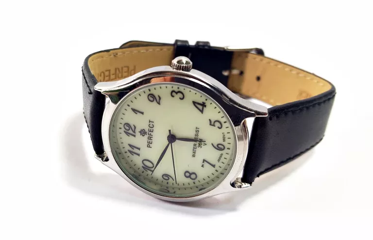 zegarek-perfect-118-na-czarnym-pasku-polska-319-szczytno