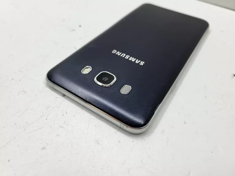telefon-samsung-galaxy-j7-2016-przekatna-ekranu-550