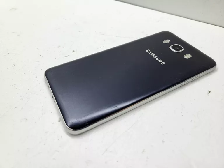 telefon-samsung-galaxy-j7-2016-typ-202685-212929