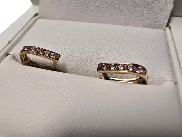 eleganckie-zlote-kolczyki-085g-375-stan-11323-2