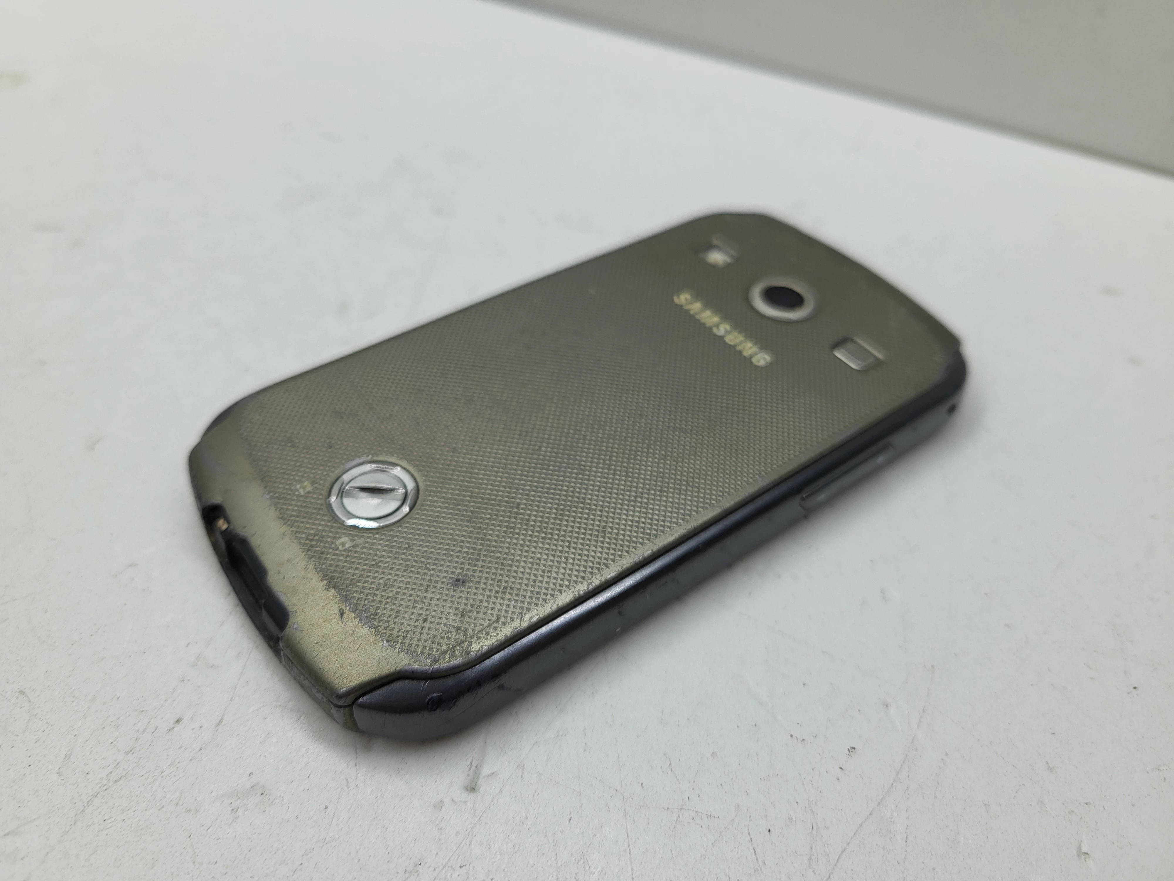 telefon-samsung-galaxy-xcover-2-przekatna-ekranu-400