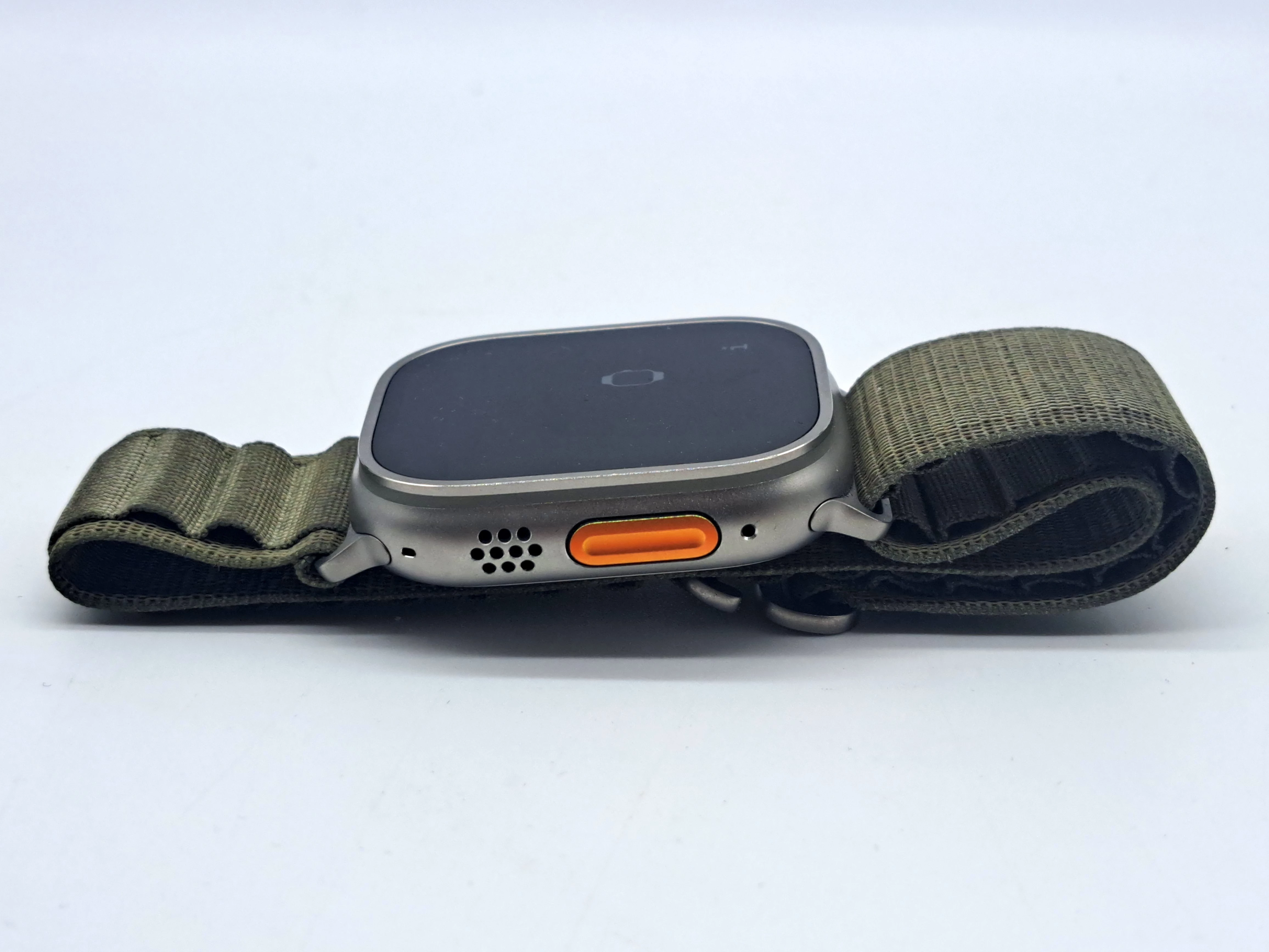 smartwatch-apple-ultra-2-kabel-do-ladowania-model-249460-1782245