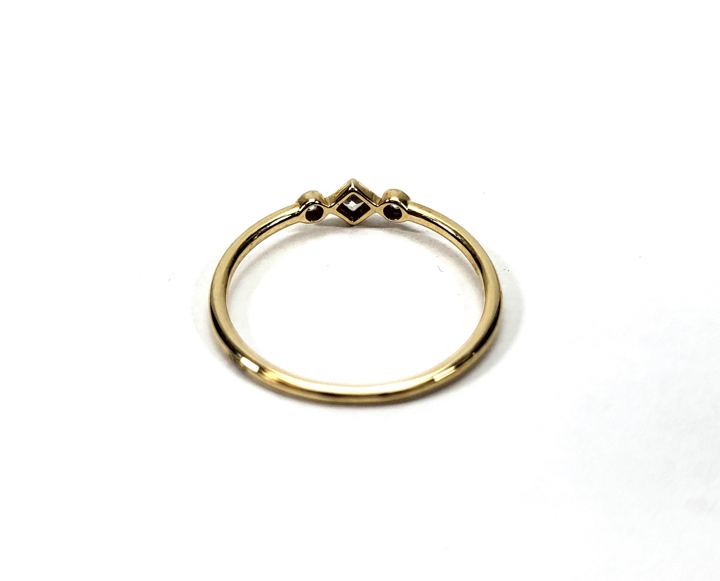 zloty-pierscionek-585-098-r12-rodzaj-2205-16