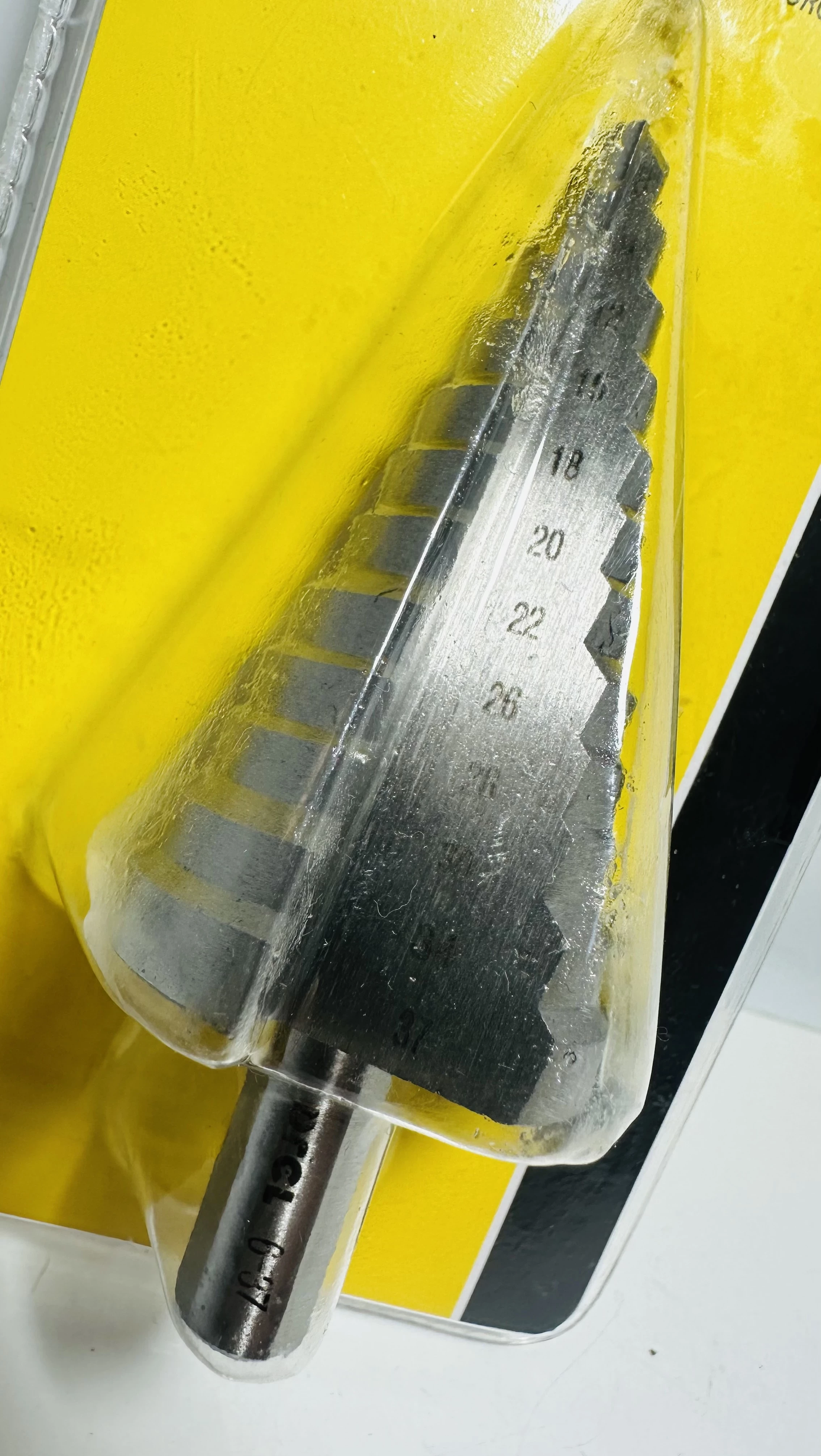 wiertlo-stozkowe-choinkowe-do-metalu-drel-6-37-mm-warto-okazja-stan-11323-238058