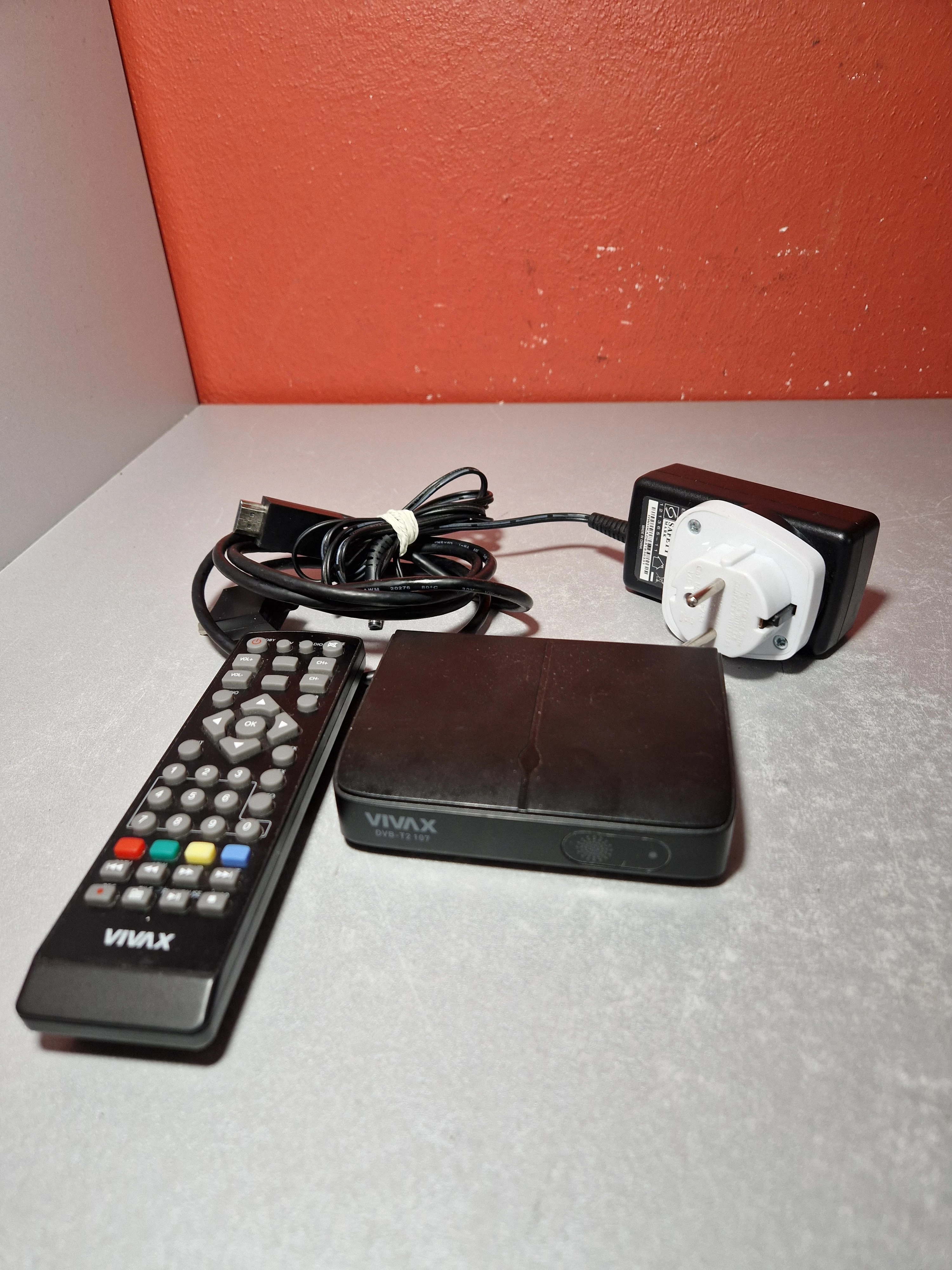 dekoder-vivax-dvb-t2-107-z-pilotem-emilii-gierczak-35-szczecin-rs